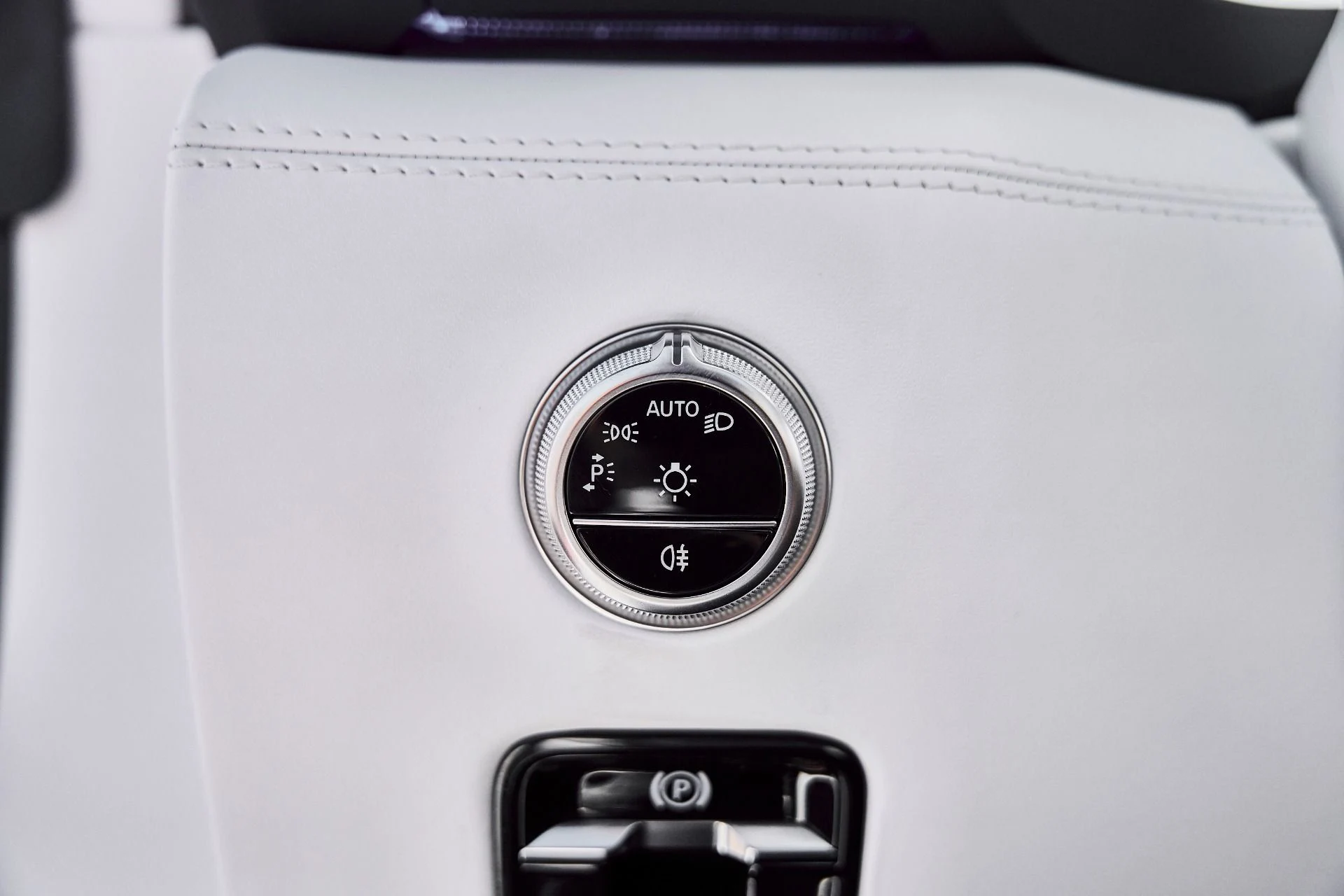 mph050_2855648302_Used_2026_Mercedes_Benz_SL_Class_Maybach_SL_680_1780365186_649f28a493