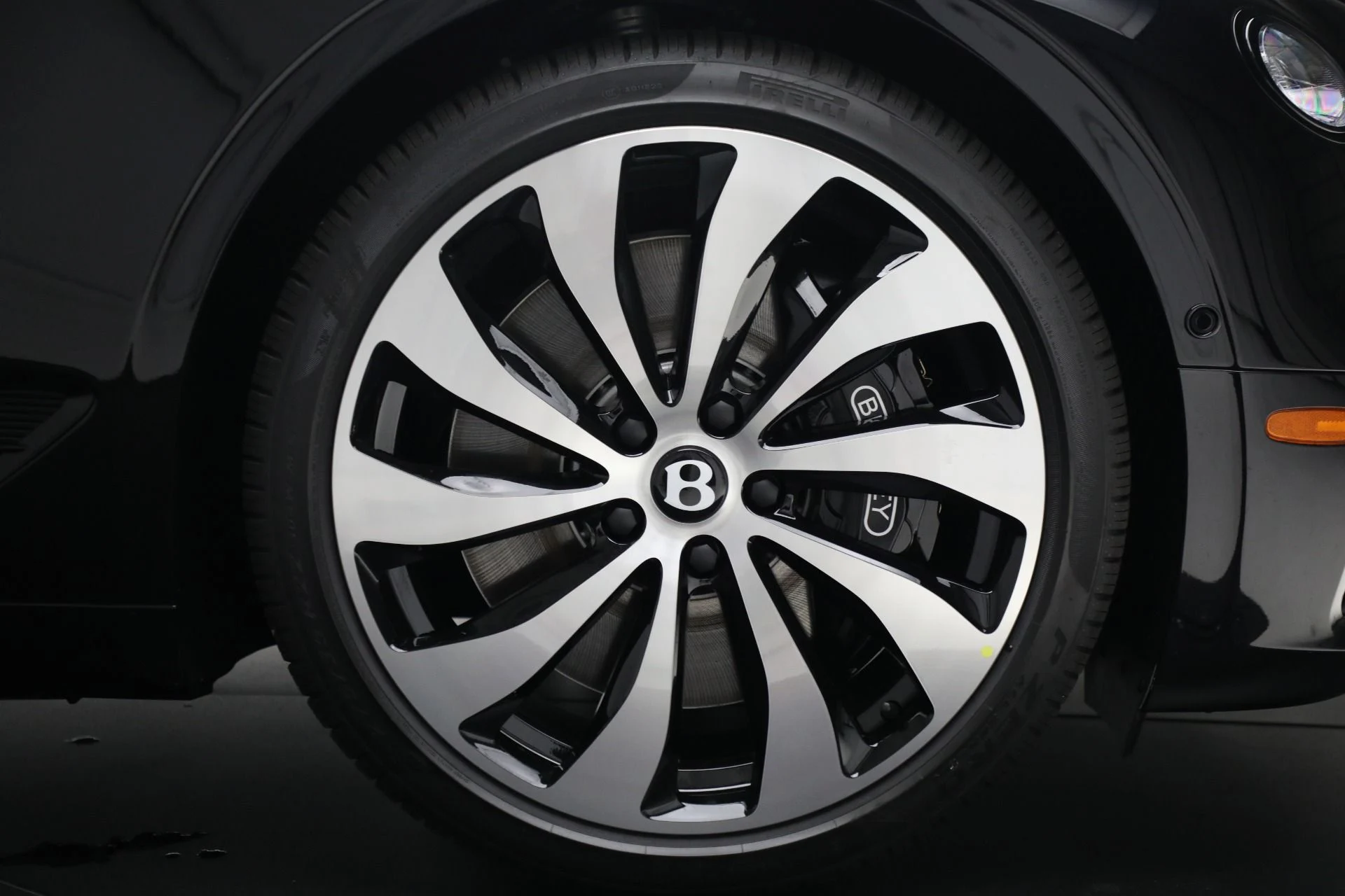 mph050_2859066307_New_2024_Bentley_Continental_GTC_Edition_8_f7051c4885