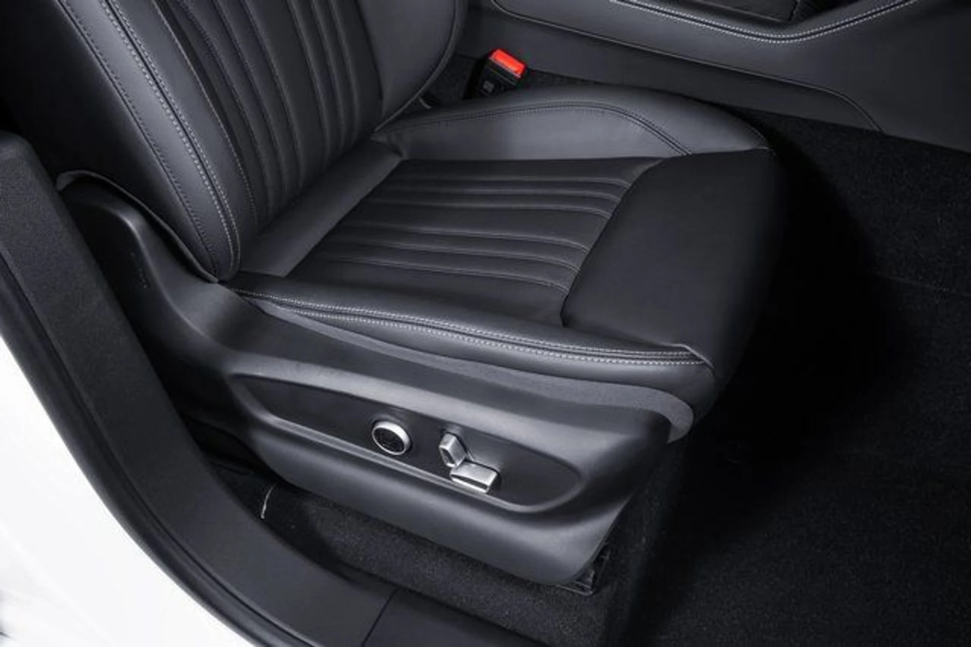 mph050_2868653219_3b2b219a39c7fe37d2b6aa6a002fcb95x_f1afc15b17