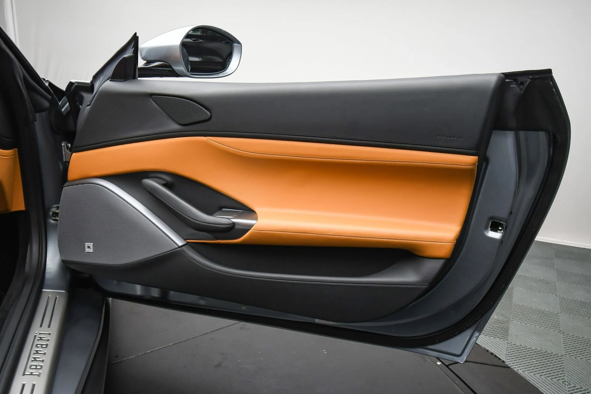 mph050_2897209050_72a17dff2bb845f3ba00224cce95c5f3_77ca173945