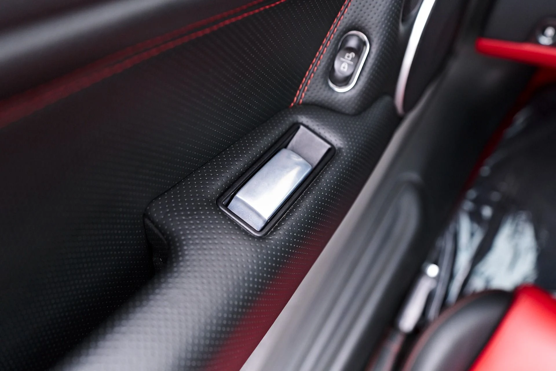mph050_2907906912_Used_2006_Lamborghini_Murcielago_Base_1753322496_6895e5f983