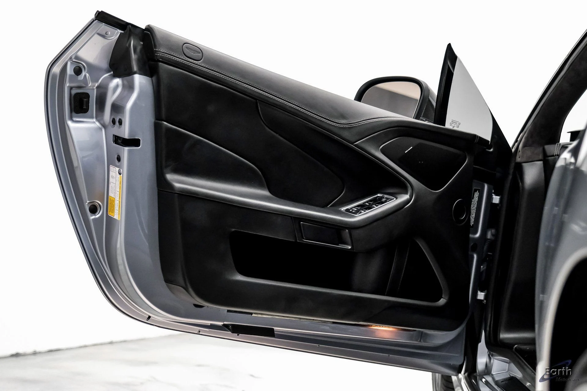 mph050_2945091588_abb70eeea5feb7a4b0a956e155d8f70dx_5cb43df185