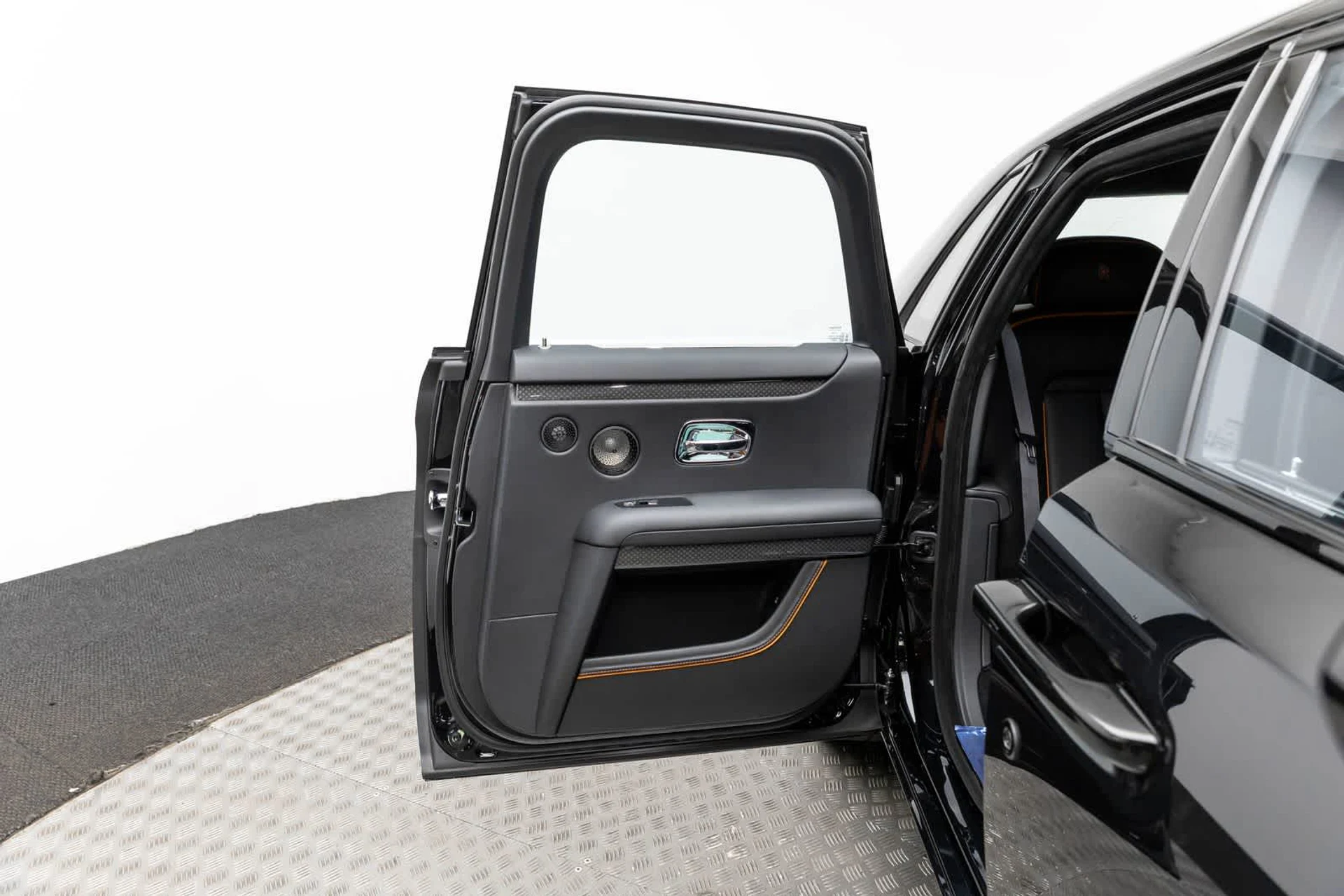 mph050_2949098121_51_aead50983a