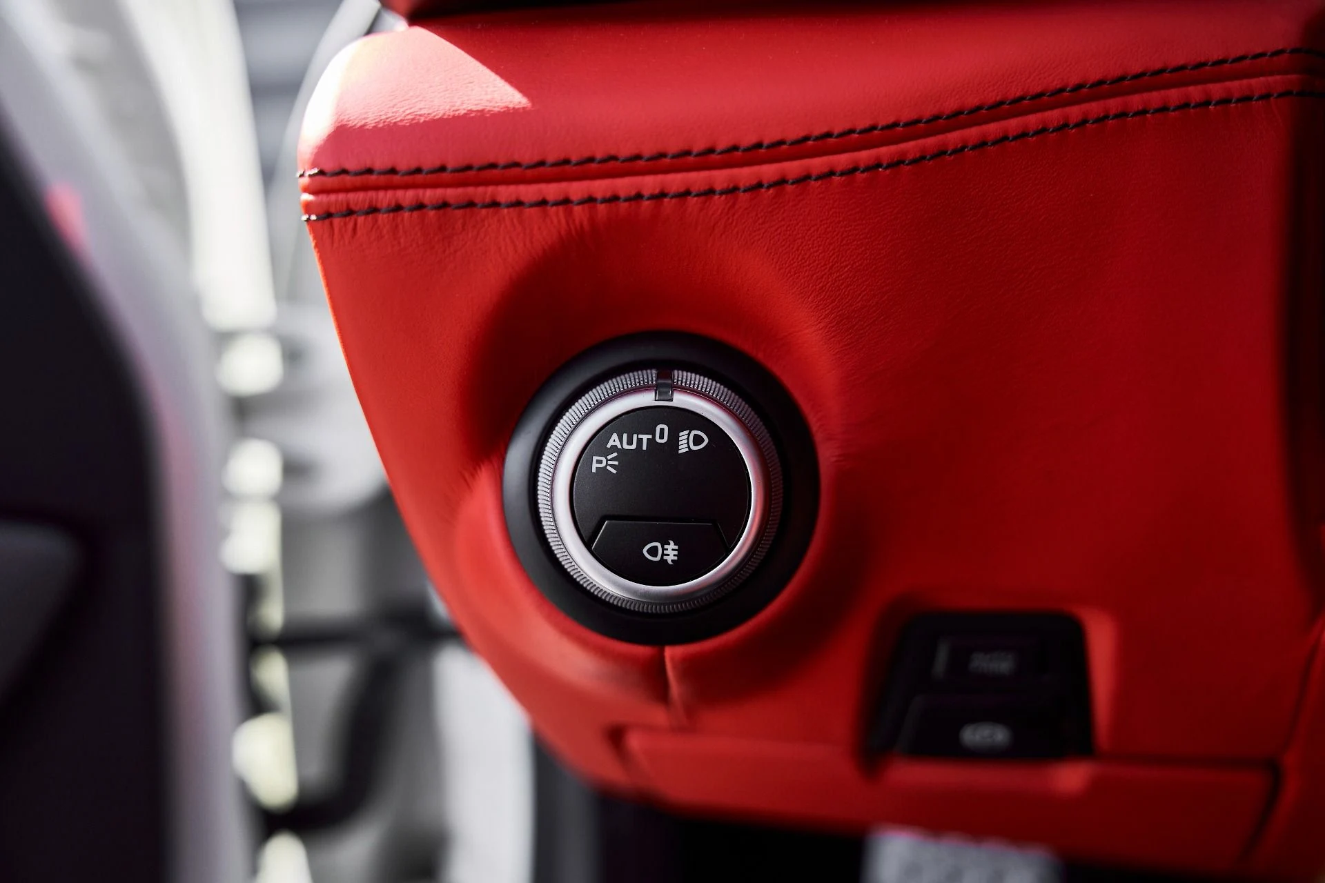 mph050_2958251812_Used_2019_Ferrari_GTC_4_Lusso_V12_1771467707_d972a10b3c