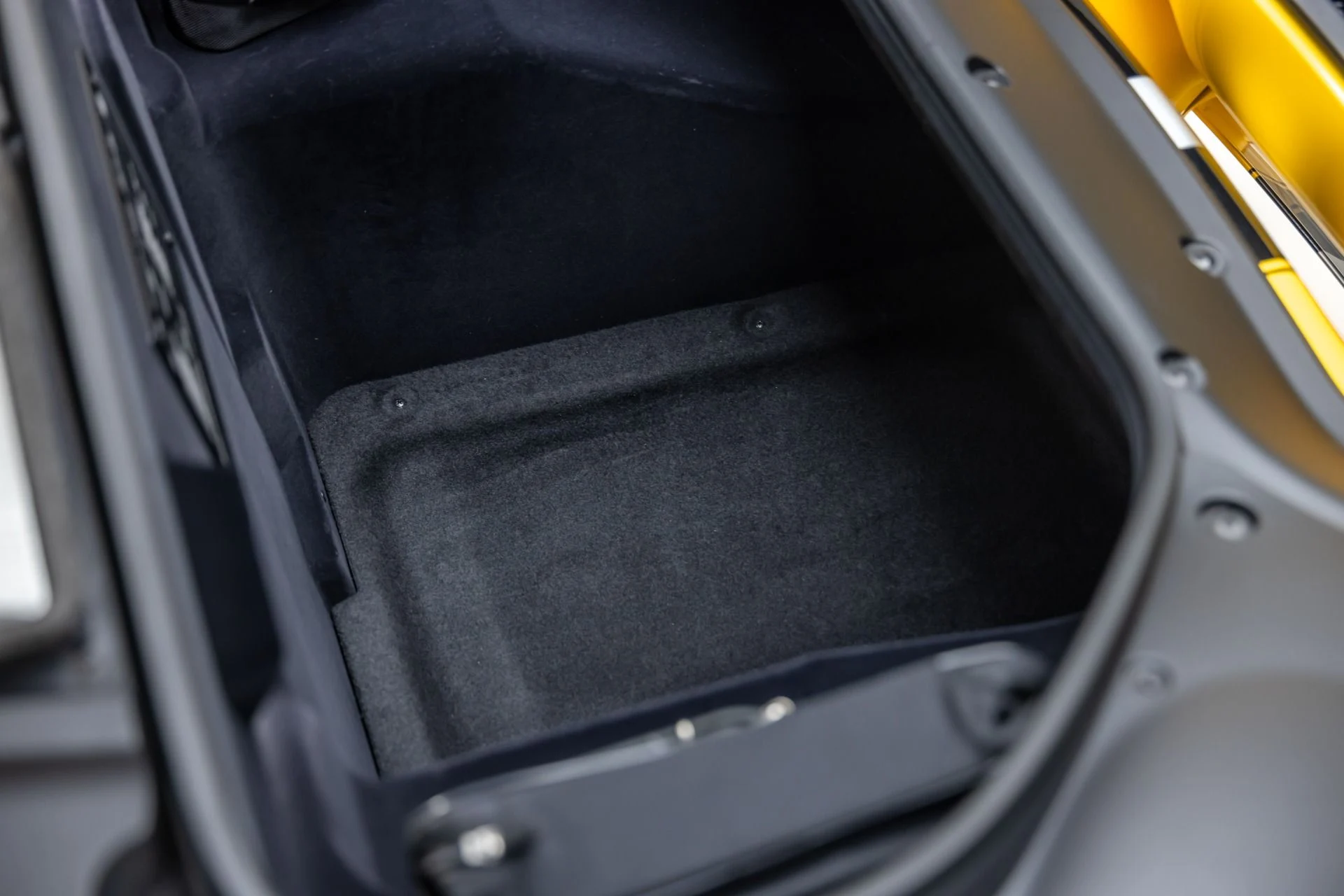 mph050_2958816271_13163_p51_l_3003c57ff9