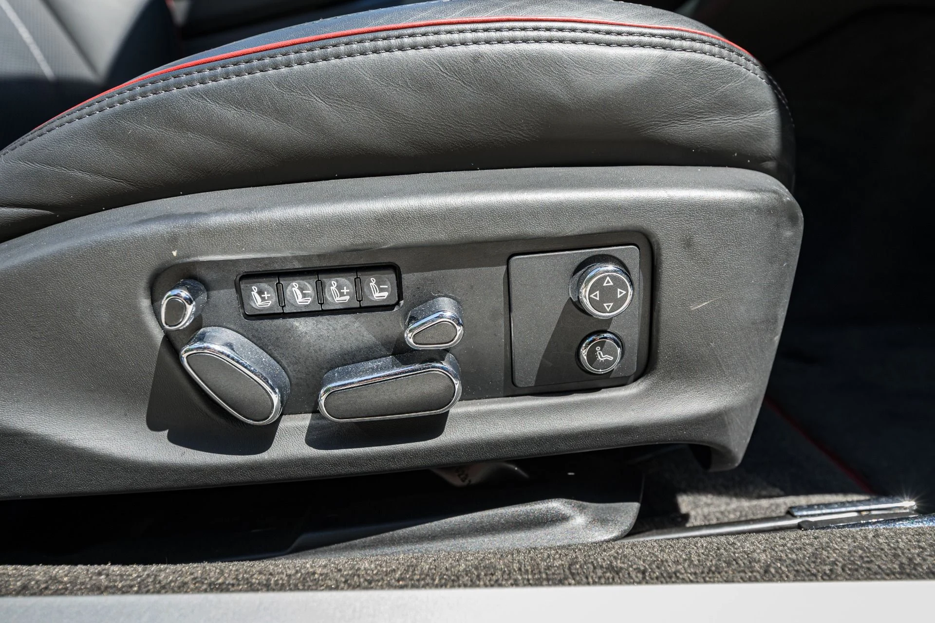 mph050_2961028684_Used_2020_Bentley_Continental_GTC_V8_1779124881_48725f8bde