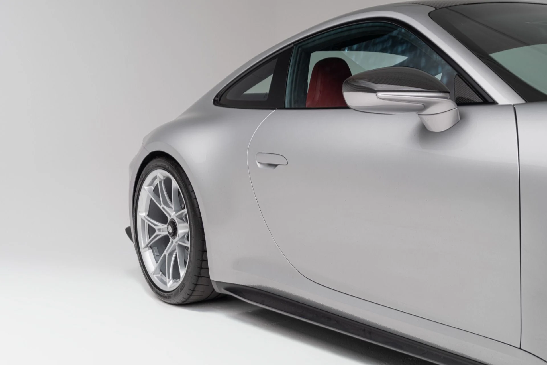 mph050_2973588885_Used_2024_Porsche_911_GT_3_Touring_1776272110_cdd5e62dff