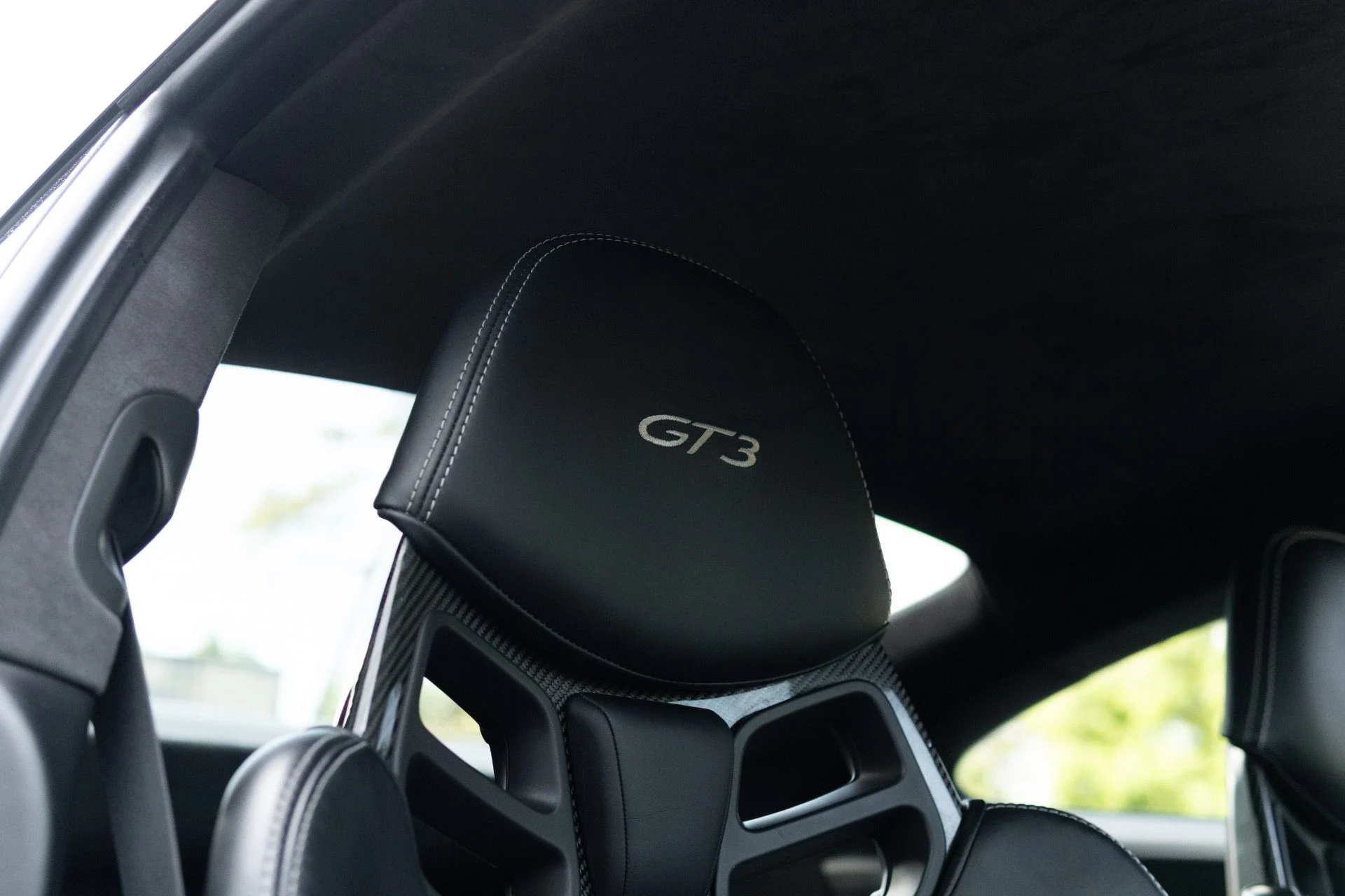 mph050_2980380031_Used_2015_Porsche_911_GT_3_1766771055_faf8e37c25