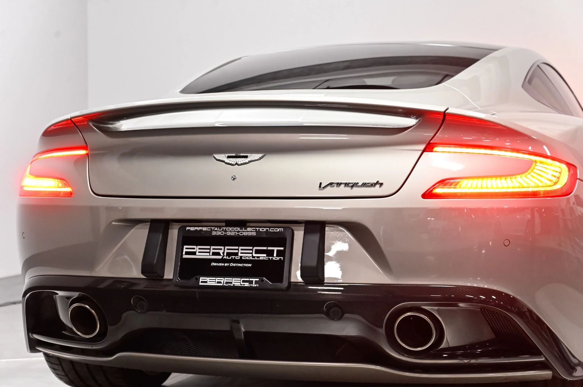 mph050_2980611375_Used_2014_Aston_Martin_Vanquish_V12_1793299602_03f864d733
