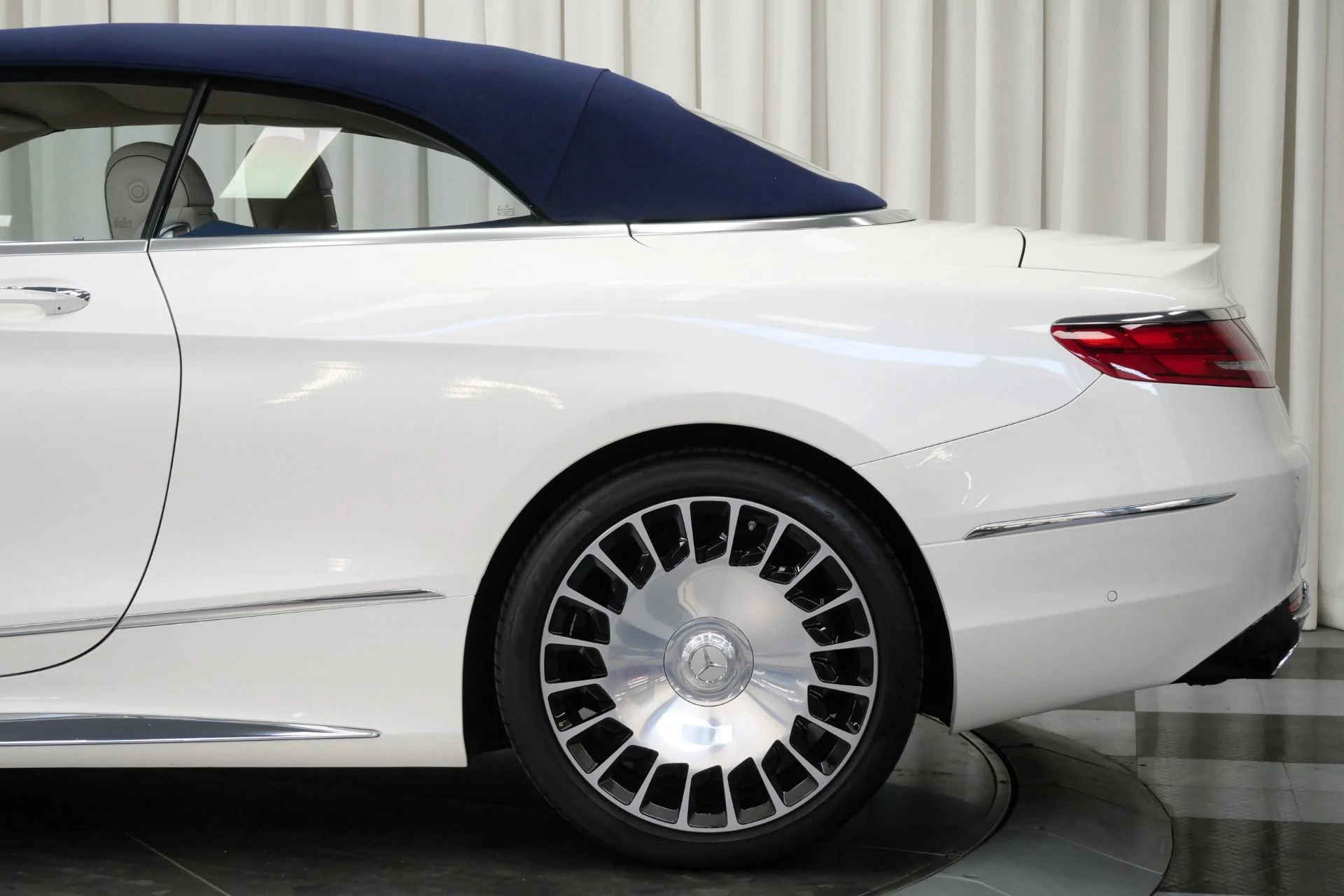 mph050_2982816362_Used_2017_Mercedes_Benz_Mercedes_Maybach_S650_Cabriolet_1758656467_0694982da1