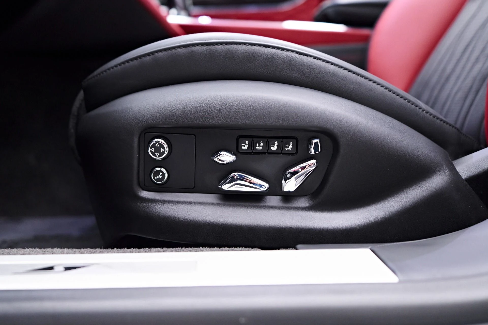 mph050_3009398883_Used_2023_Bentley_Flying_Spur_S_1747959321_0ca09154b7