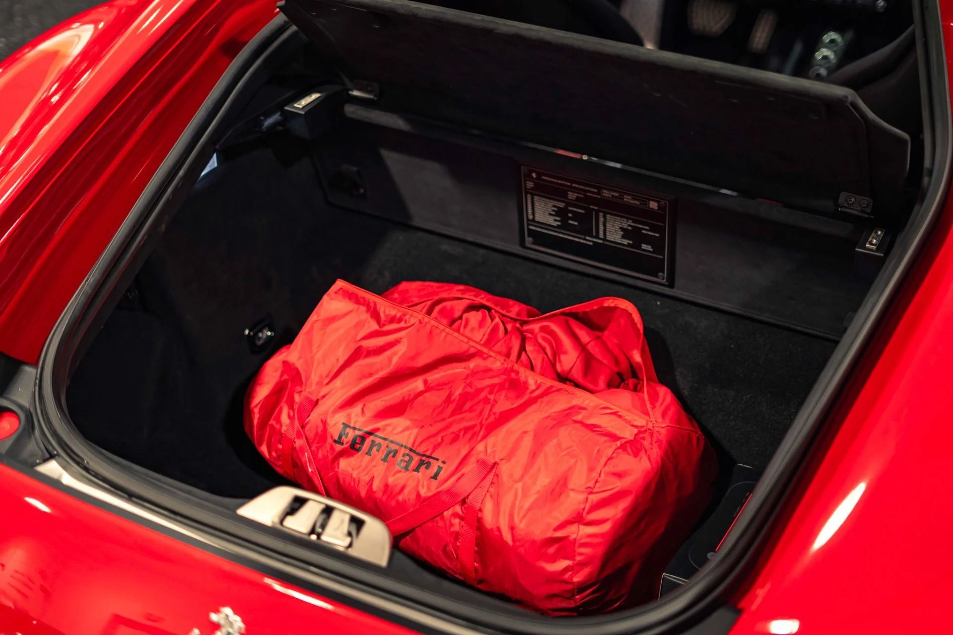 mph050_3009438132_Used_2020_Ferrari_812_Superfast_1778093212_1e7913831e