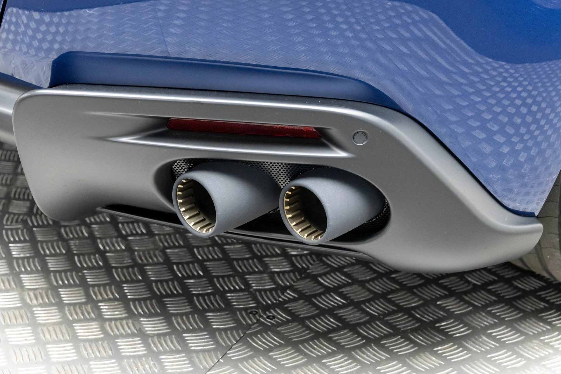 mph050_3034094059_e94bd655d90b499daf5ede9a4468dc0c_87f258ecd7