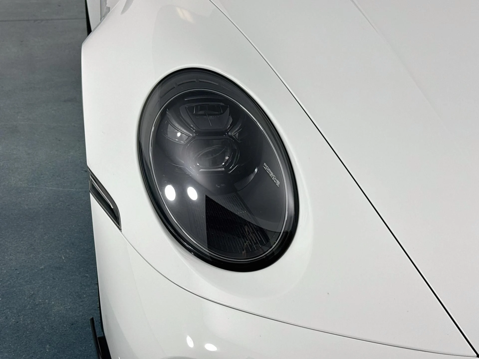 mph050_3034883826_Used_2022_Porsche_911_Turbo_S_1785864825_b8c05efe64