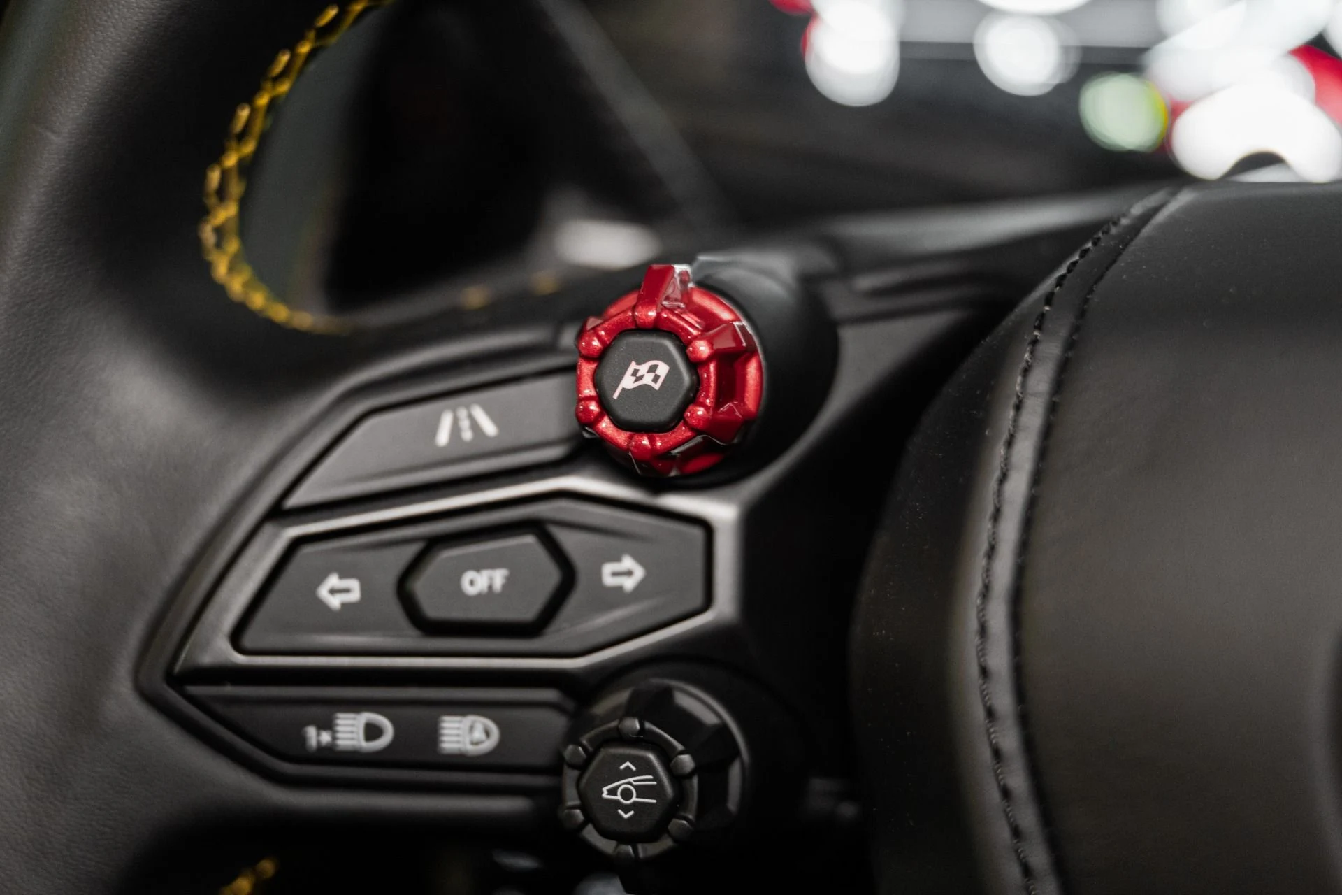 mph050_3060114584_Used_2024_Lamborghini_Revuelto_1760974281_4c7234b0a6