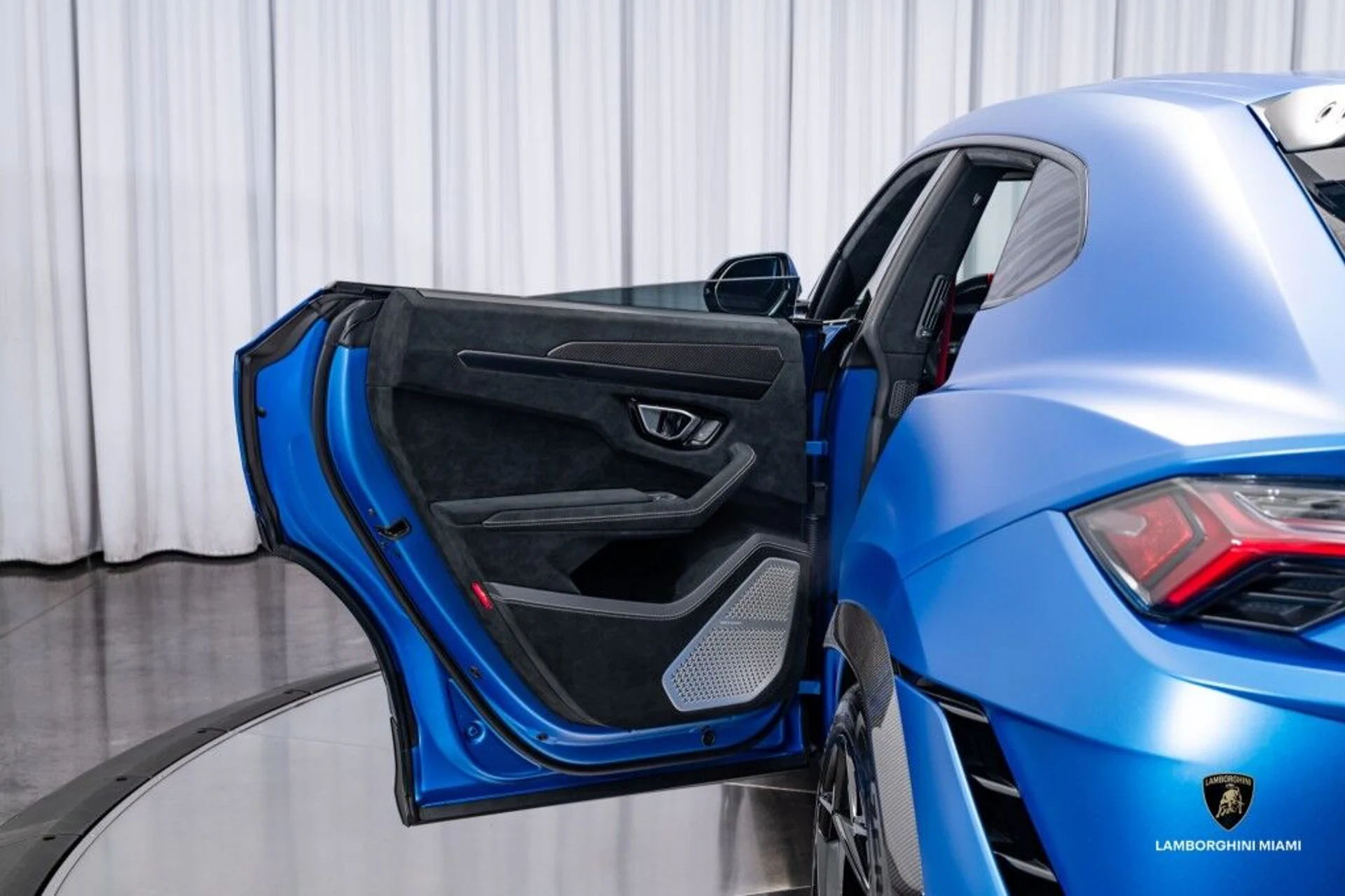 mph050_3119973890_8b31a4ec7b2e325ae1aa8557d8138f68_38113d8206