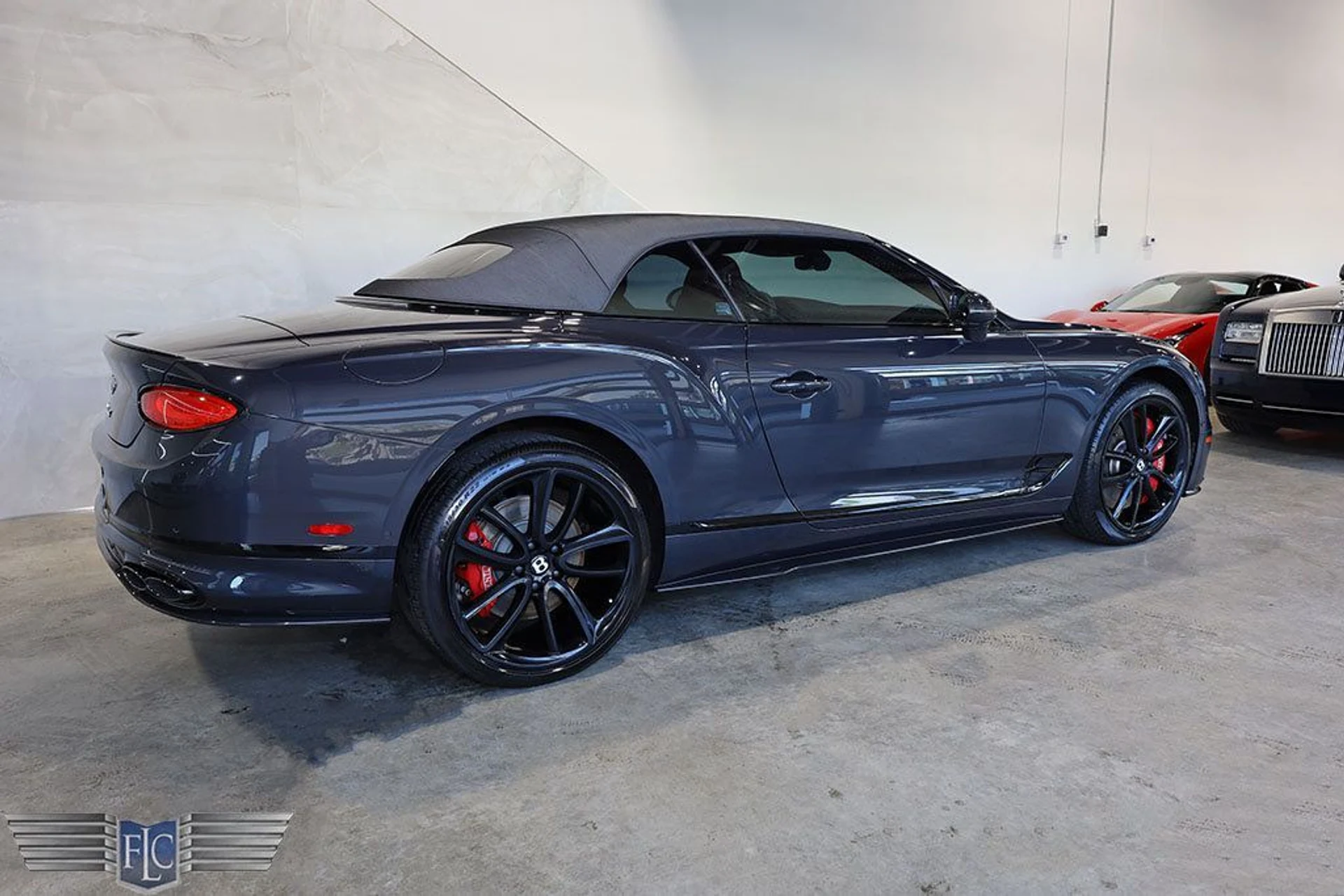 mph050_3125797098_used_2022_bentley_continental_gtcv8mullinerconvertible_9689_22472853_51_1024_ff51e26299