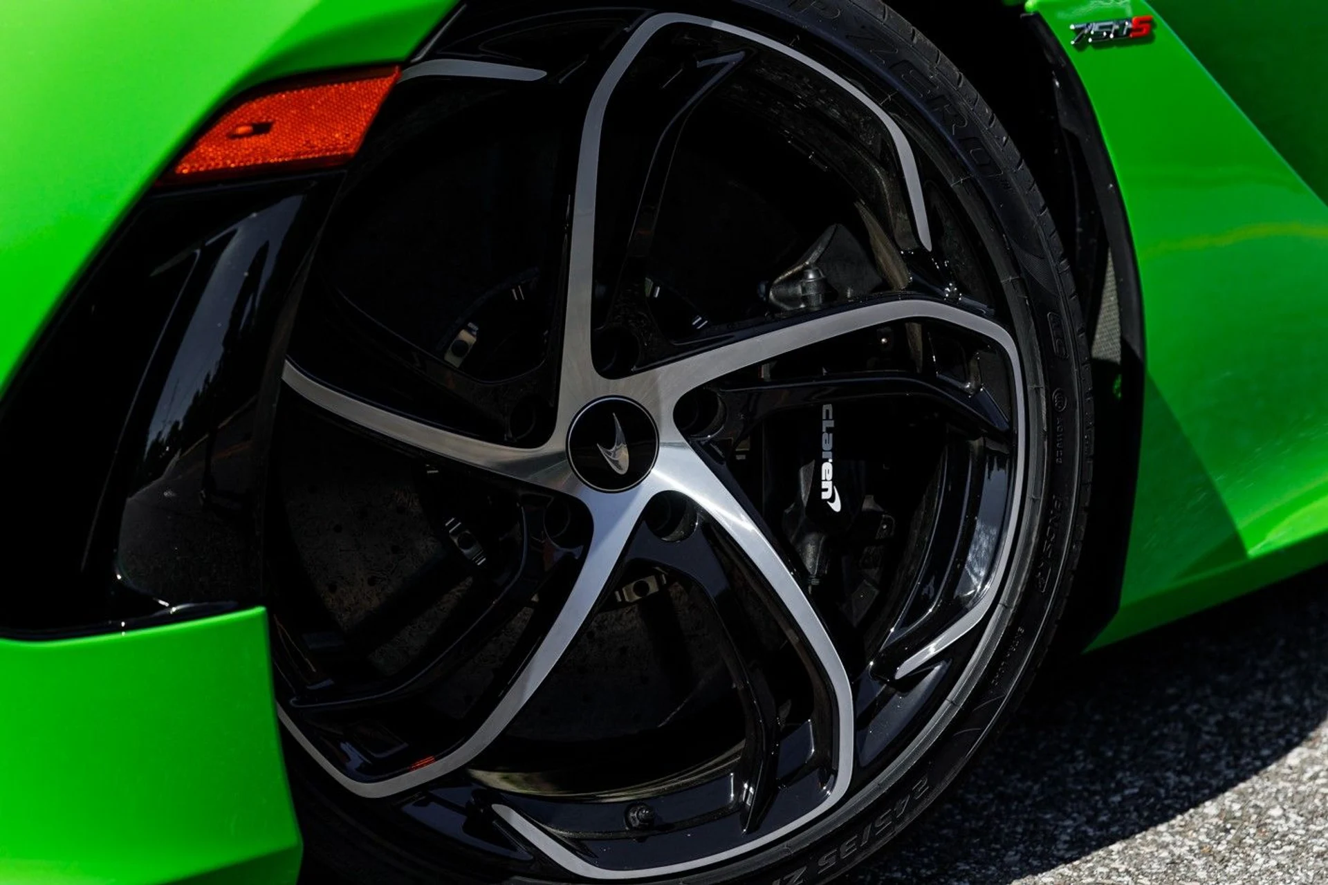 mph050_3147035995_668_p51_l_4aaec6eaeb