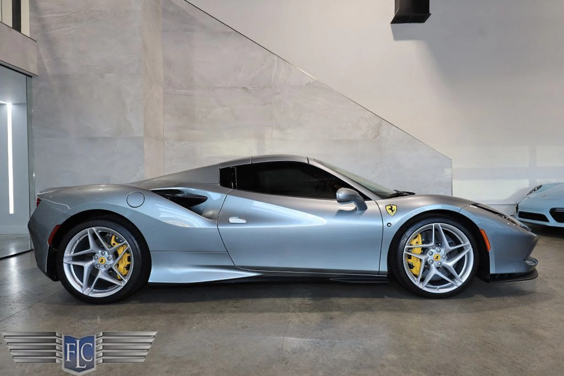 mph050_3152834058_used_2021_ferrari_f8_spider_convertible_9689_22996812_51_1024_e9e7d88d53