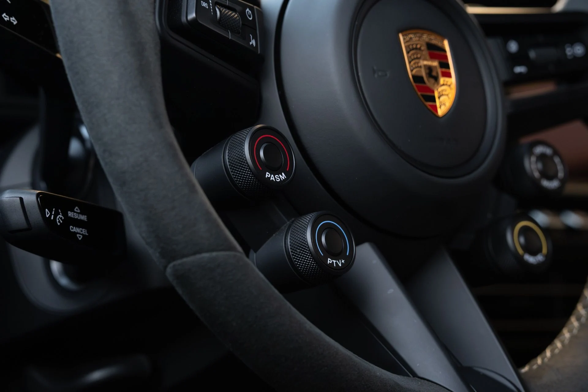 mph050_3154809240_Used_2025_Porsche_911_GT_3_RS_1770101342_cd19a96f12