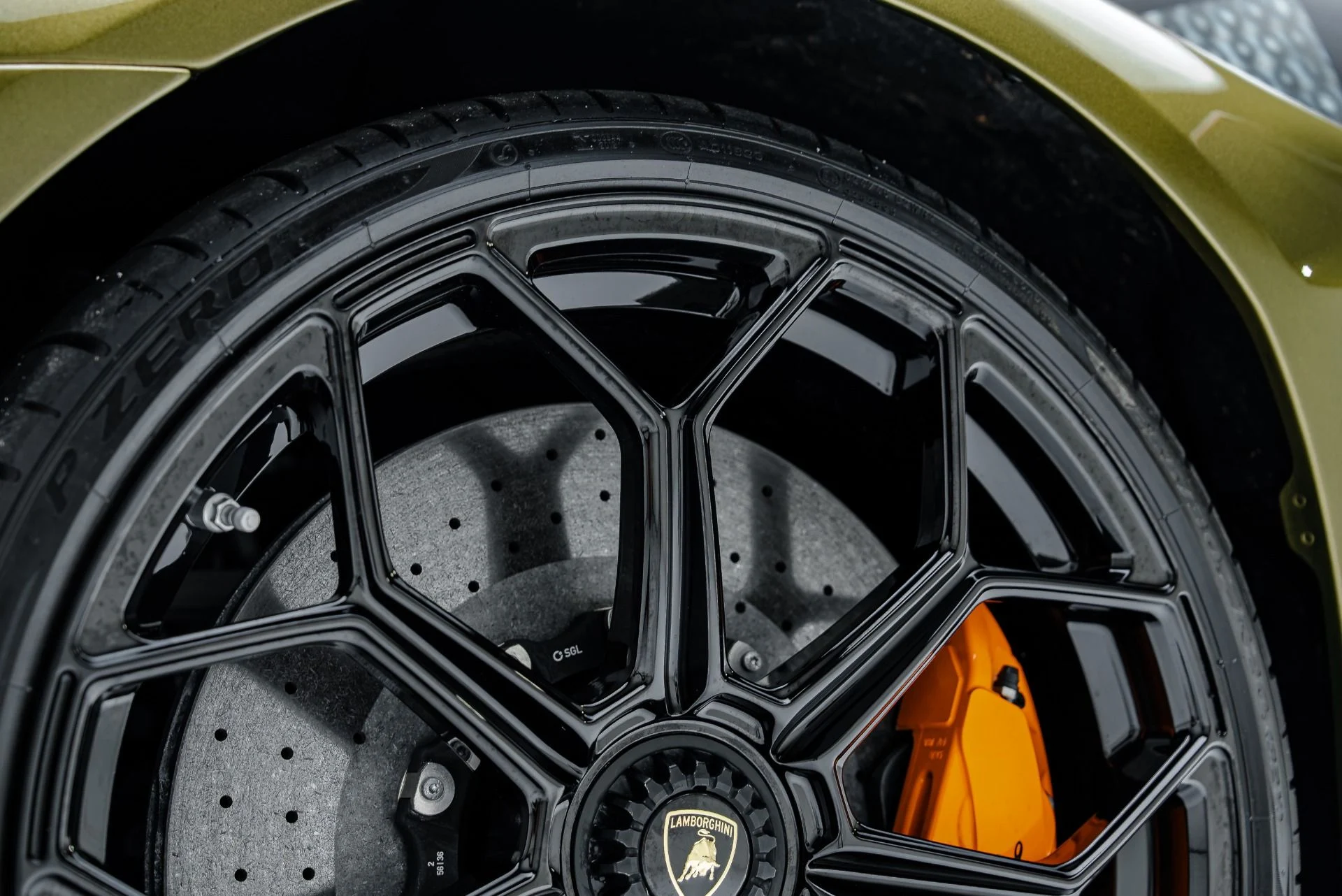 mph050_3156713283_Used_2022_Lamborghini_Aventador_LP_780_4_Ultimae_1792689485_be1705b3d4