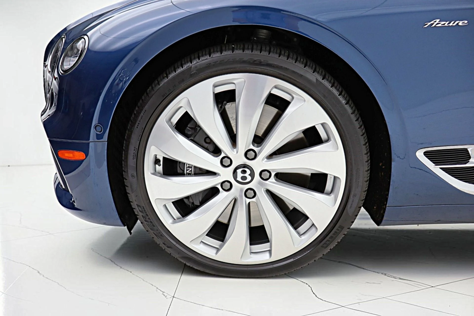 mph050_315995378_Used_2024_Bentley_Continental_GTC_Azure_V8_LEASE_OPTIONS_AVAILABLE_65d584dad9