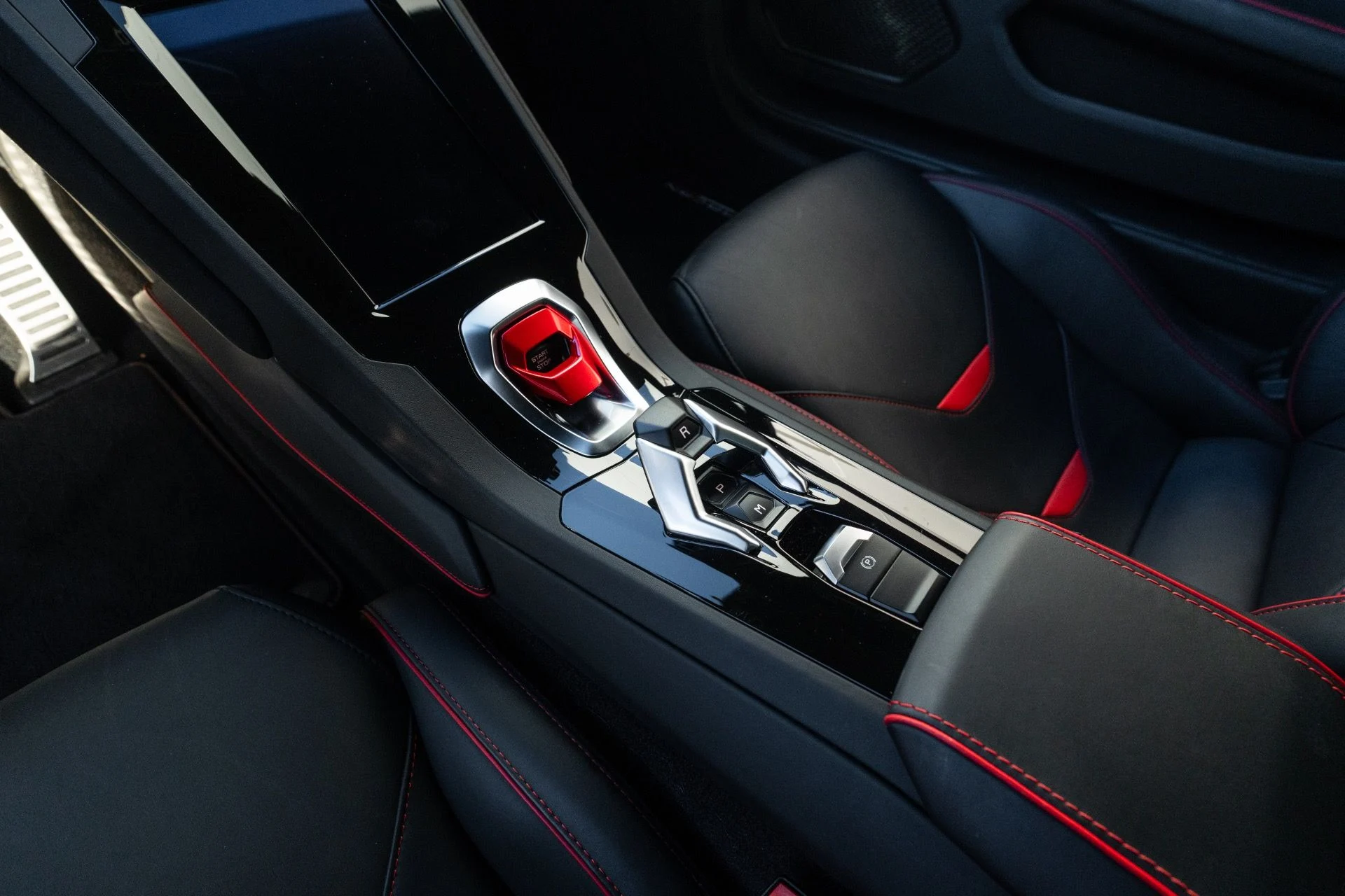 mph050_3164471160_Used_2020_Lamborghini_Huracan_EVO_1769630384_06ae5209a9