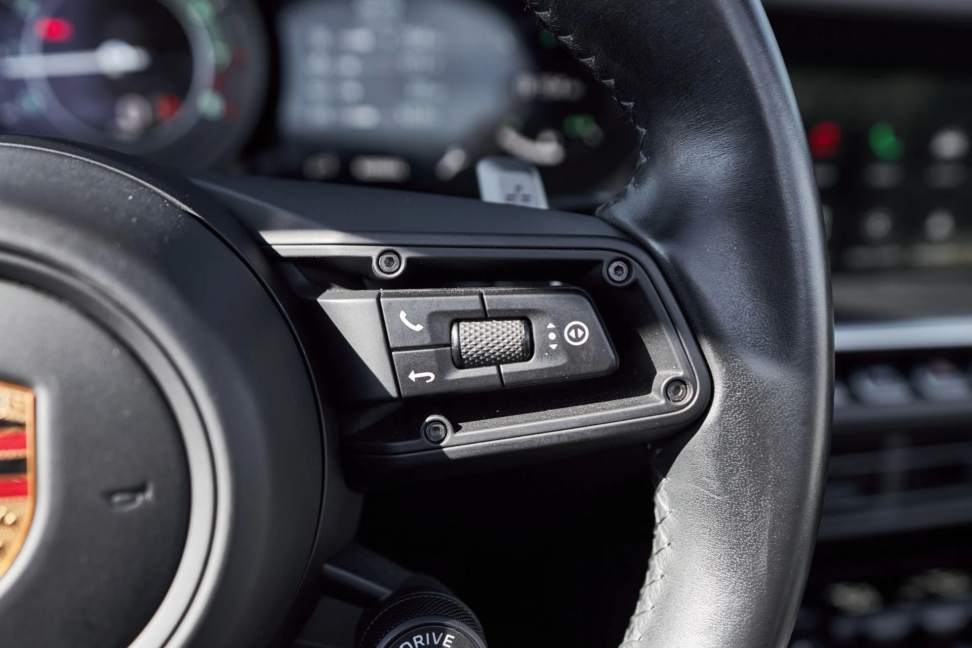 mph050_3192804420_Used_2023_Porsche_911_Turbo_S_1763676538_d7eca69847