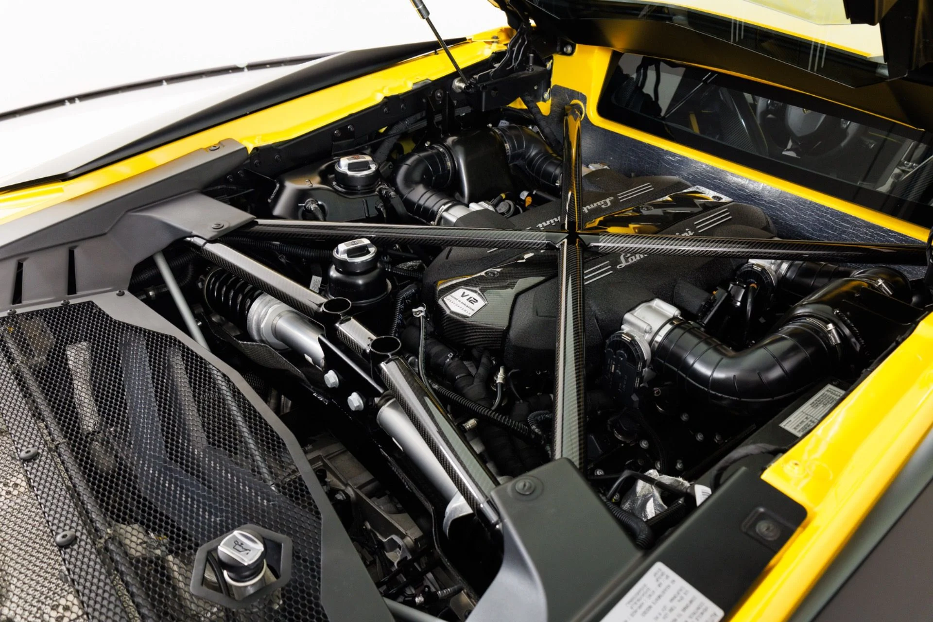 mph050_3199672532_Used_2016_Lamborghini_Aventador_LP_750_4_Superveloce_1785278593_f18befdbac