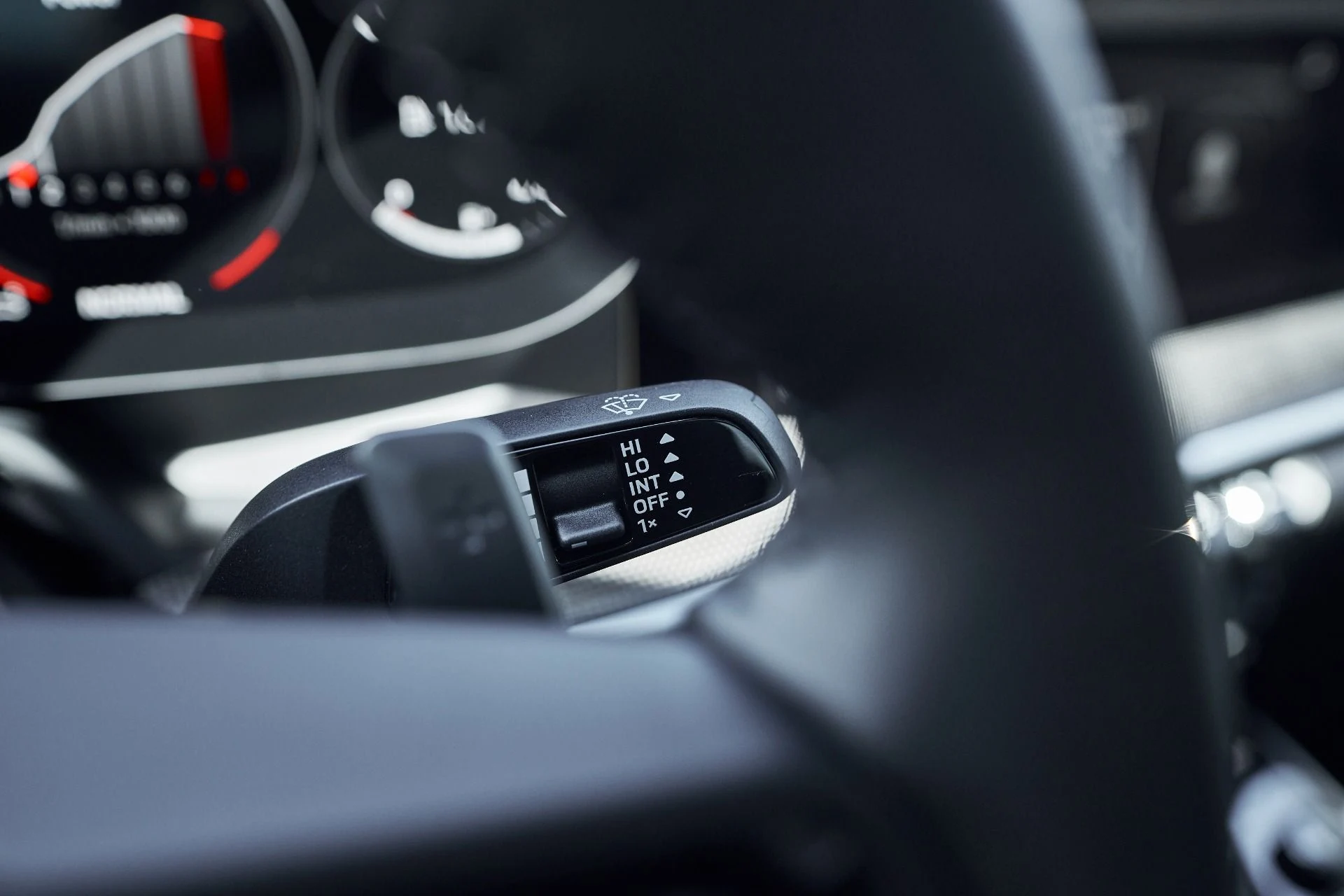 mph050_3218939164_Used_2025_Porsche_911_Turbo_S_1762914293_94b4281684