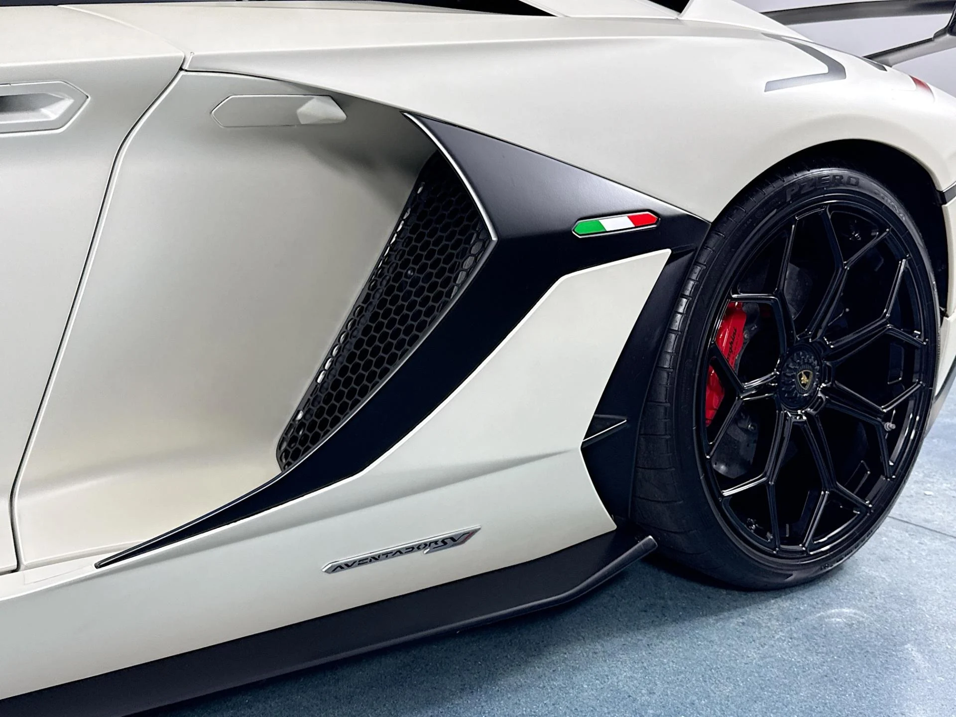 mph050_3235061528_Used_2020_Lamborghini_Aventador_LP_770_4_SVJ_Roadster_1785777176_d75014037f