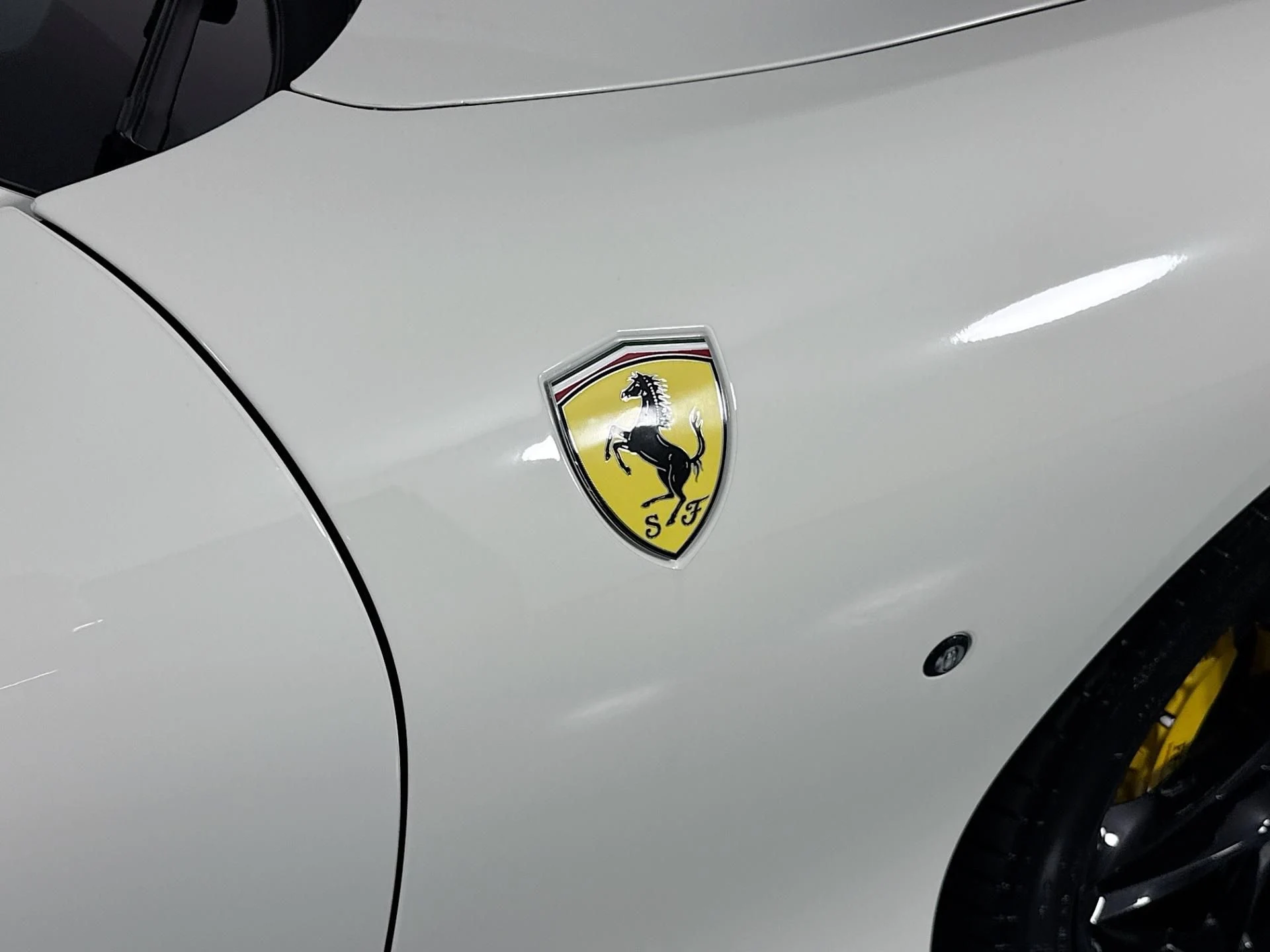 mph050_32386625_Used_2023_Ferrari_Roma_1784158068_f083274a04