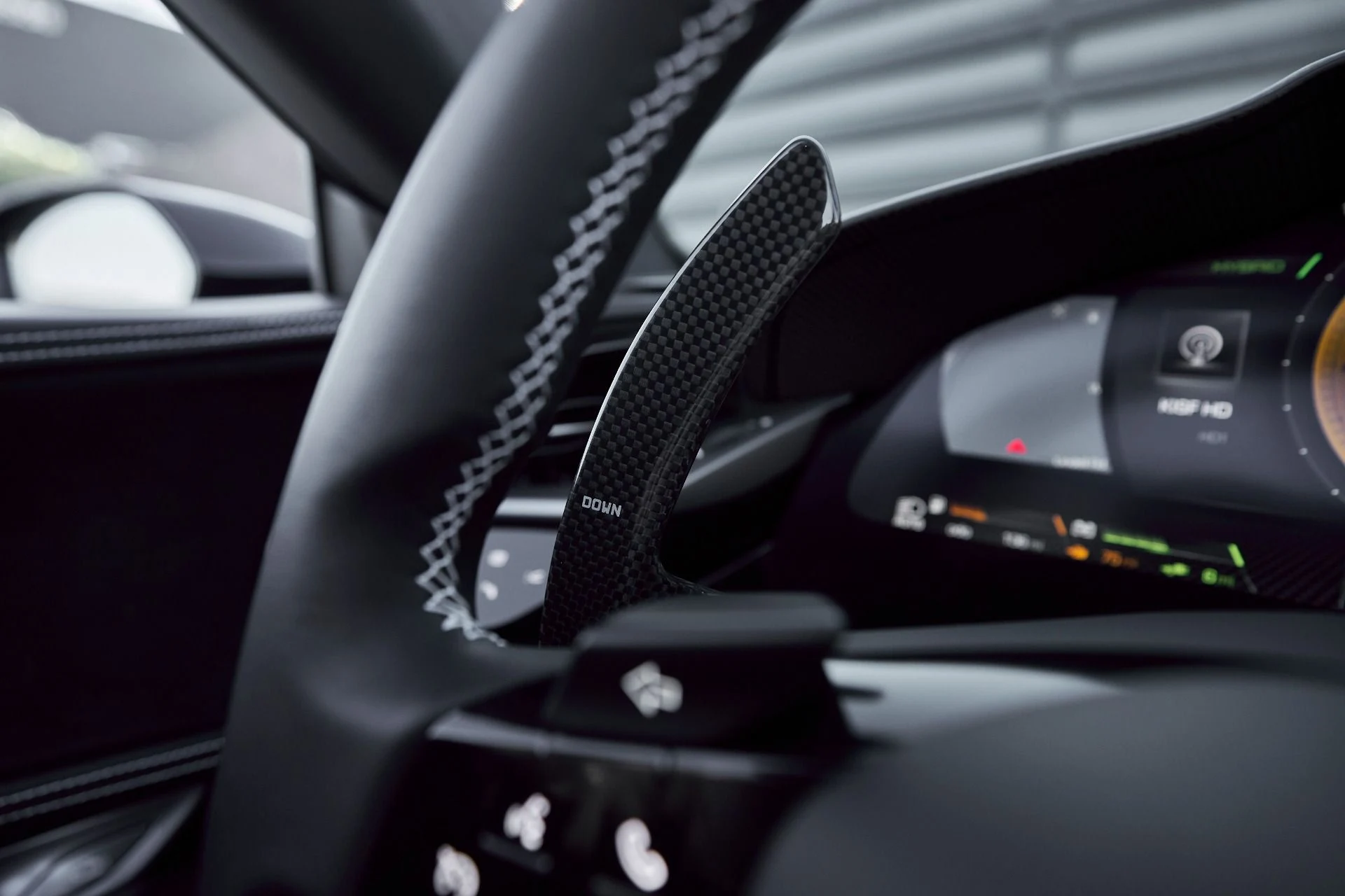 mph050_3242359918_Used_2025_Ferrari_SF_90_Spider_1764059303_e6a1b35827