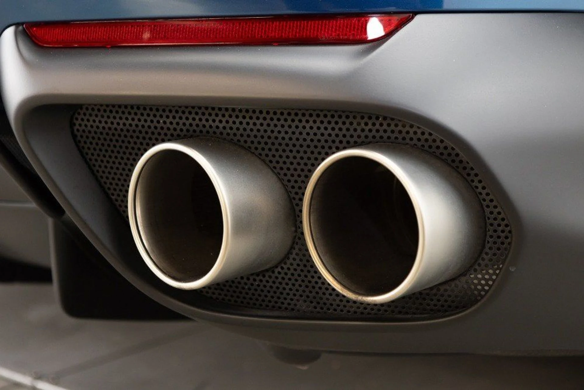 mph050_3243763198_94e3dbe8d22645109e1e92a5b29ba847_90ac1b25b6