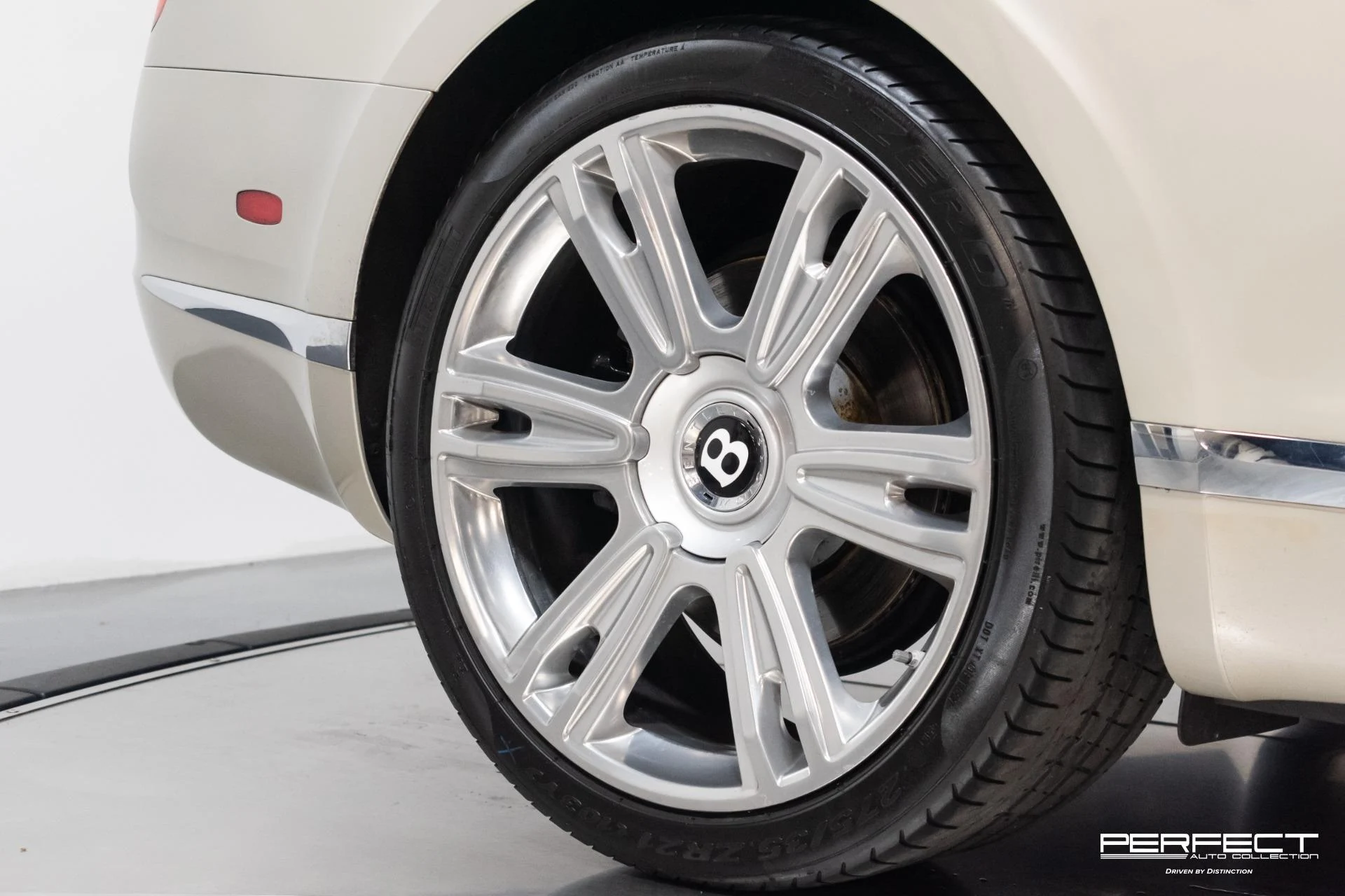 mph050_3247015515_Used_2013_Bentley_Continental_GTC_1715271600_e7ca92274e