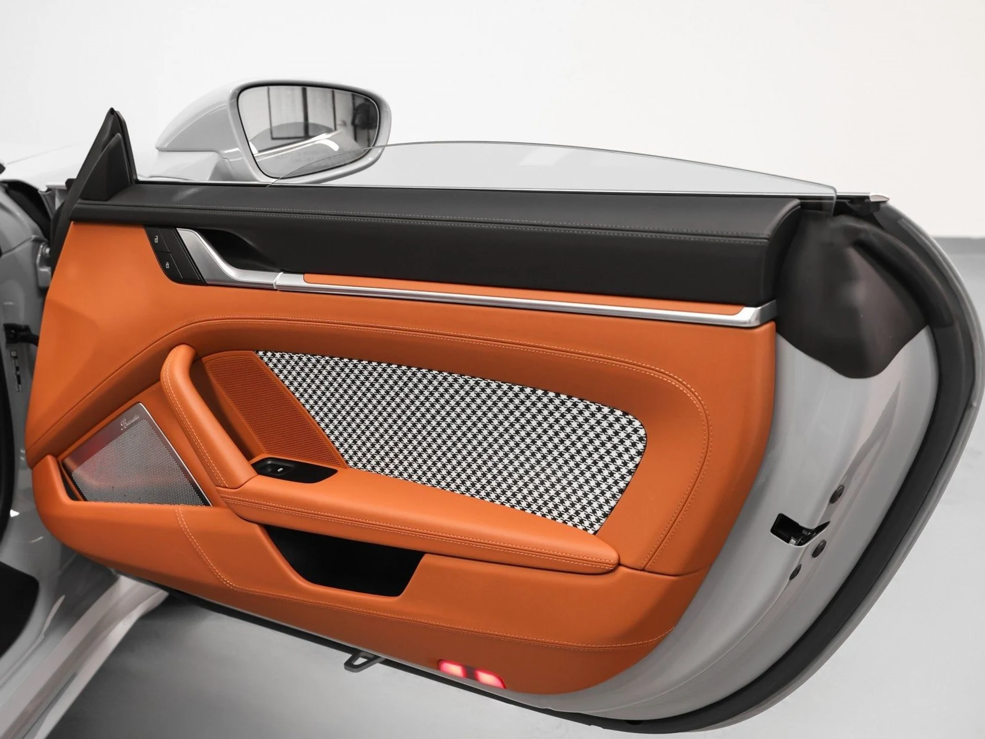 mph050_3267559269_51_2689ab7006