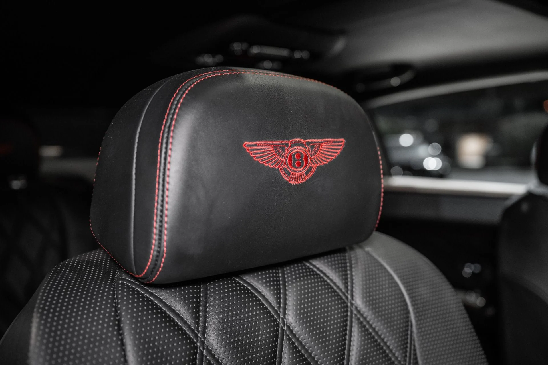 mph050_3335178710_Used_2014_Bentley_Flying_Spur_1764428362_ab19df36c1