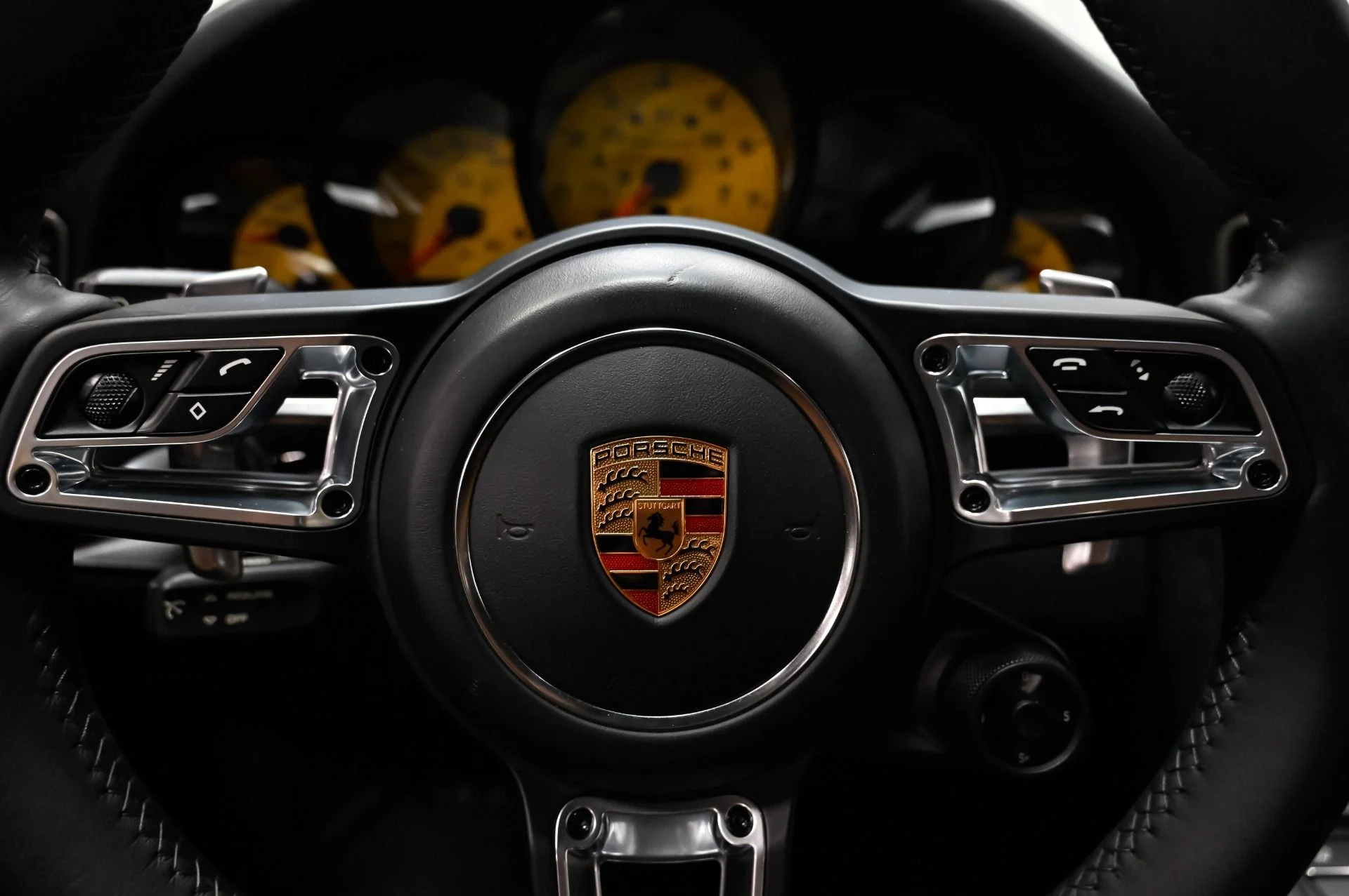 mph050_3344185683_Used_2018_Porsche_911_Carrera_T_1790277713_e79706a161