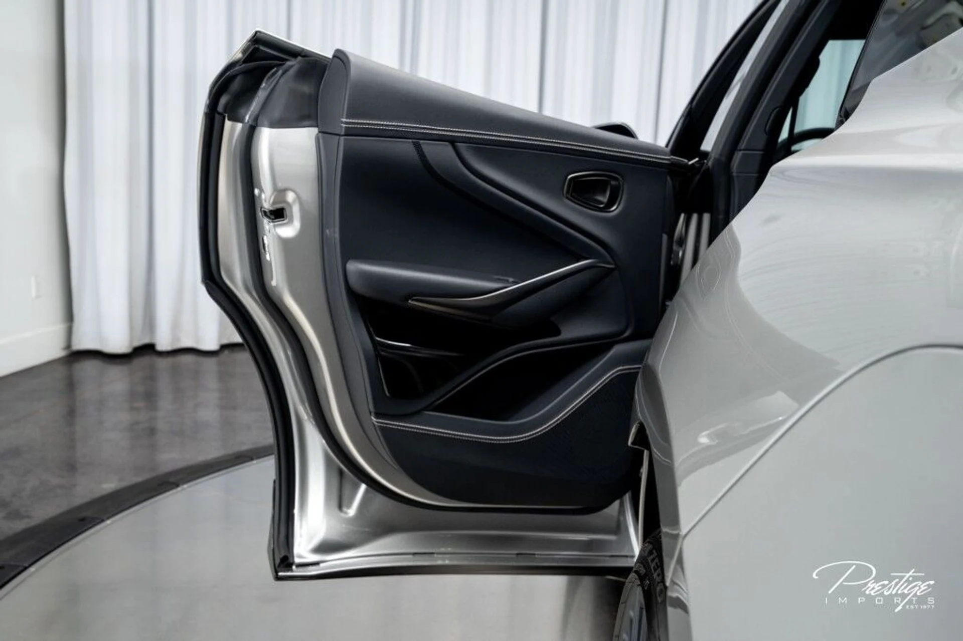 mph050_3355012297_bedc15f74e58e98cc6dd0408df7dc46a_bae1620e1c