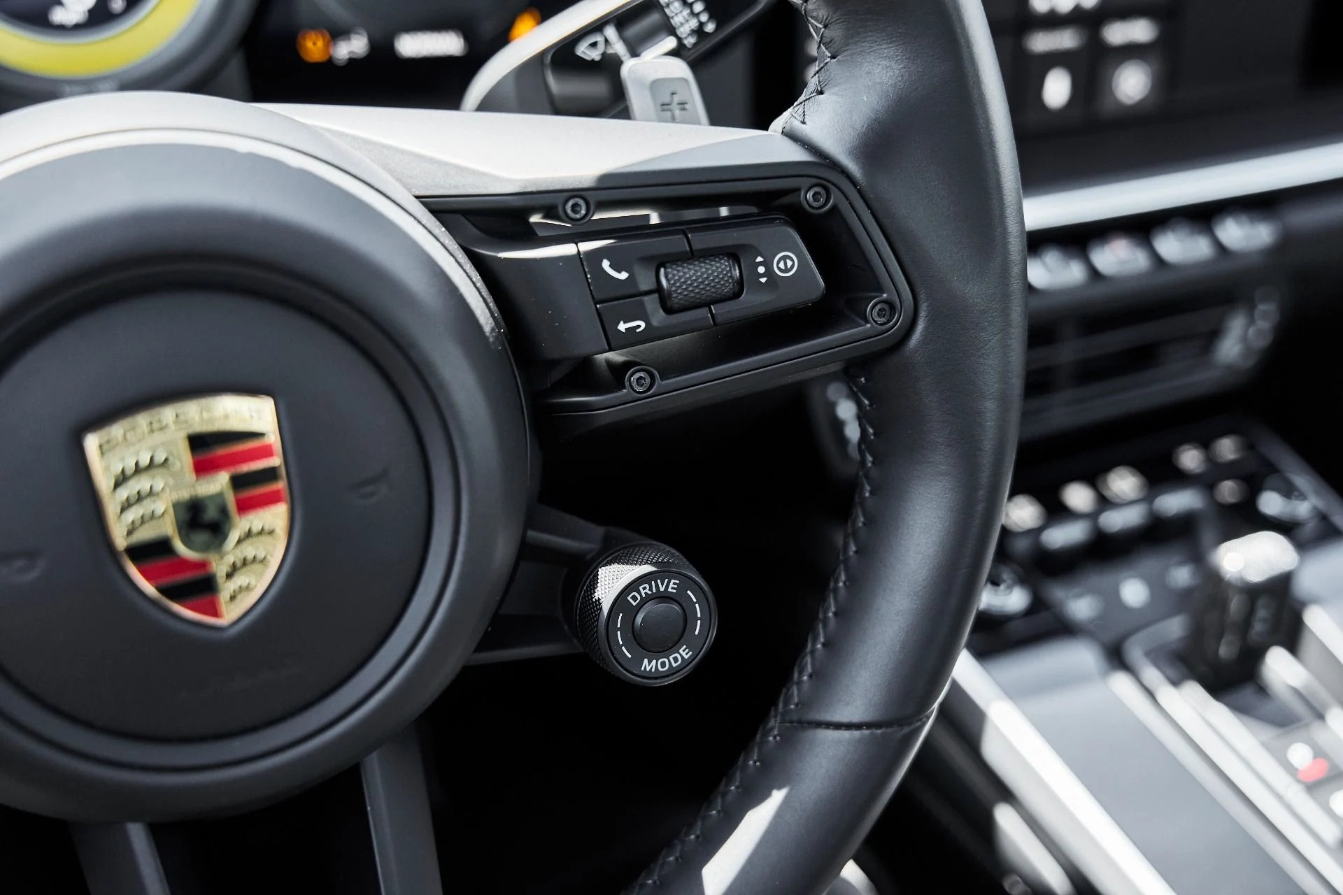 mph050_3396003065_Used_2021_Porsche_911_Turbo_S_1781810484_530dee0b4b