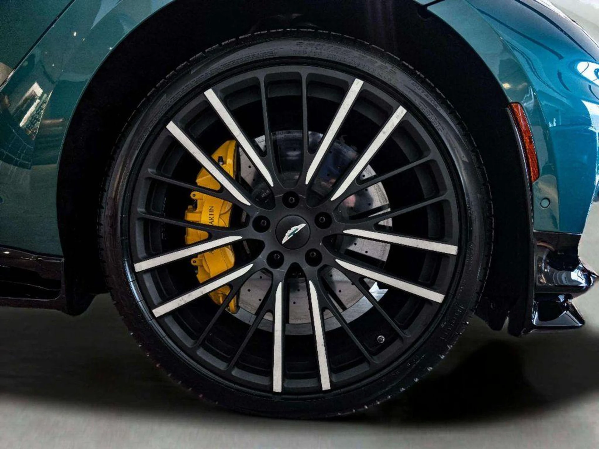 mph050_340111898_h_X399_Jas_II_7ue_YR_Zg9iyfs_IW_7_KY_b651917673