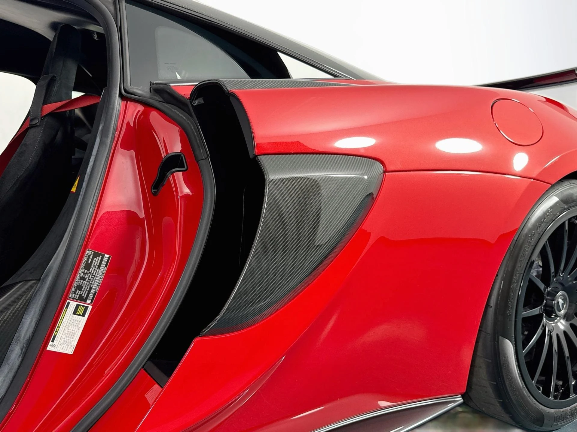 mph050_3401166908_Used_2020_Mc_Laren_620_R_1787114658_c39e924d65