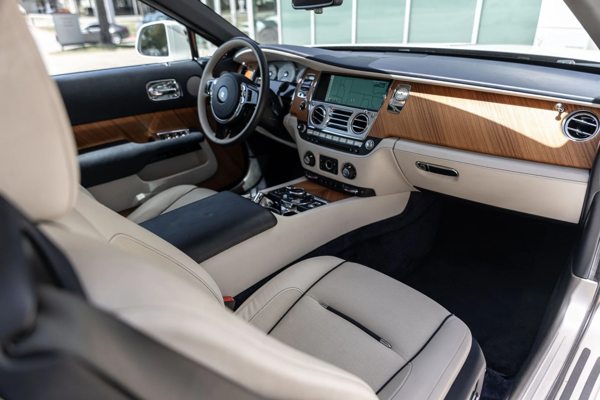 mph050_3403461932_Hi_Tech_Luxury_Imports_LLC_SCA_666_D50_HU_107224_image_50_7d0bb0eae6