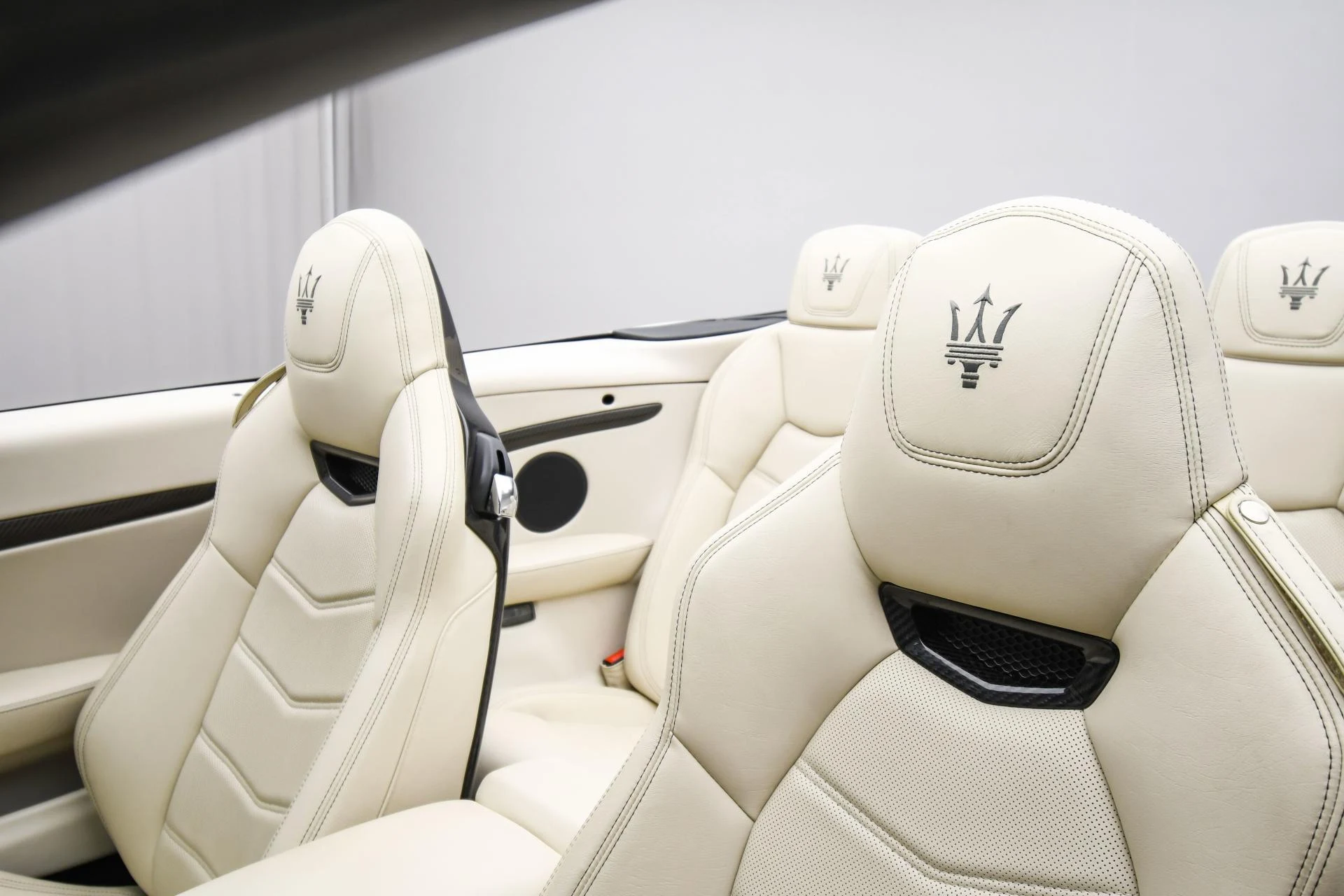 mph050_3419879963_Used_2018_Maserati_Gran_Turismo_Convertible_MC_1755159440_eea7f75f62