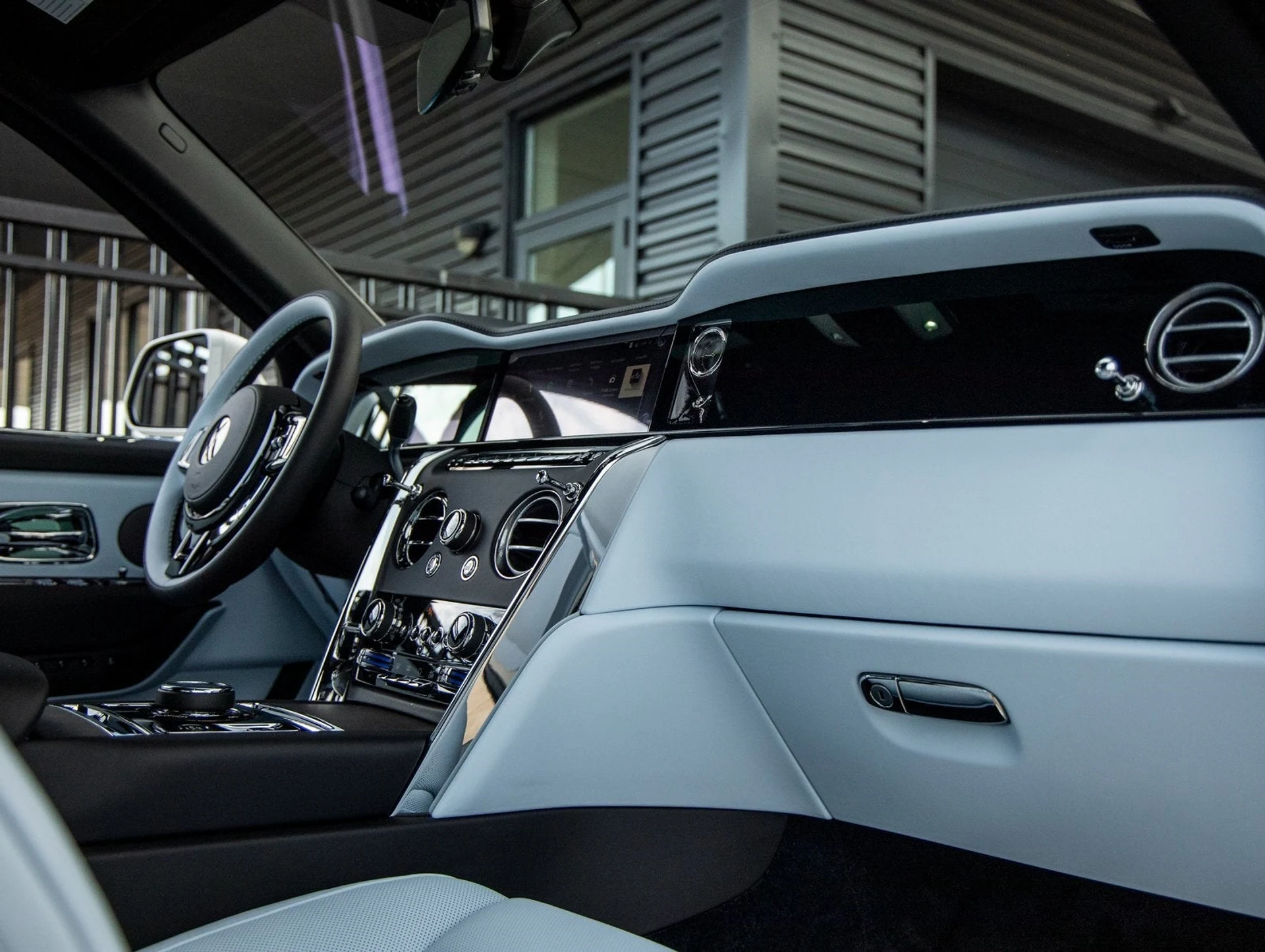 mph050_342464278_51_8a388f9204