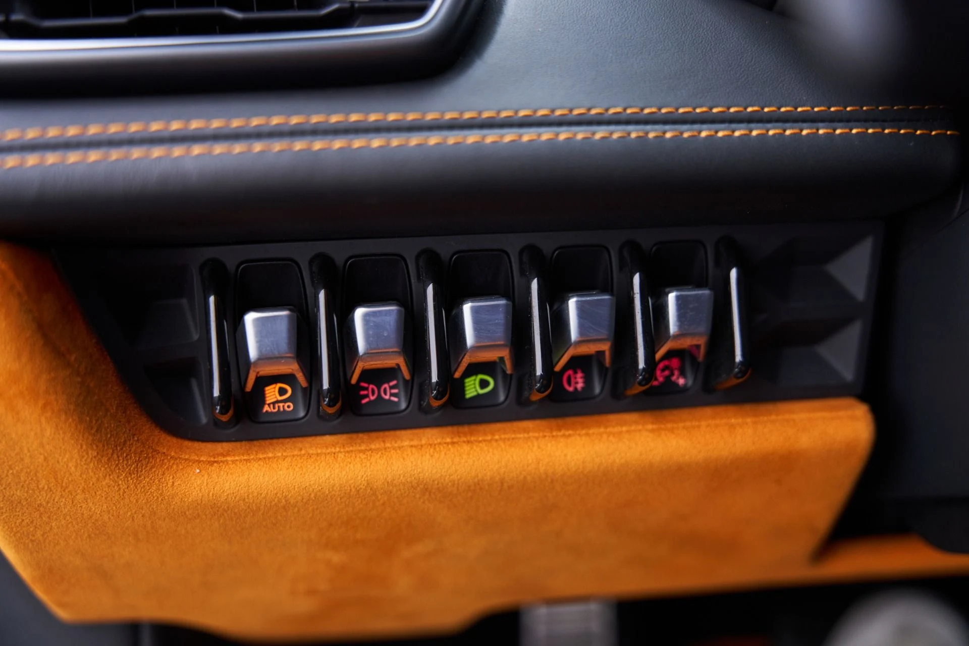 mph050_3432331369_Used_2015_Lamborghini_Huracan_LP_610_4_1792524020_11e58c7c3f