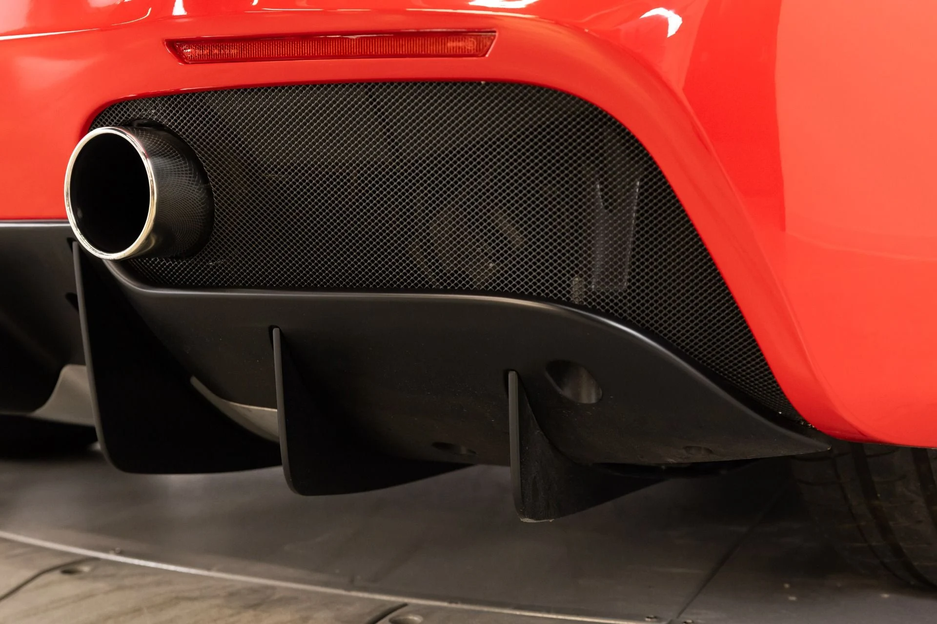 mph050_3447788710_Used_2019_Ferrari_488_Spider_1787231247_37c9fff73c