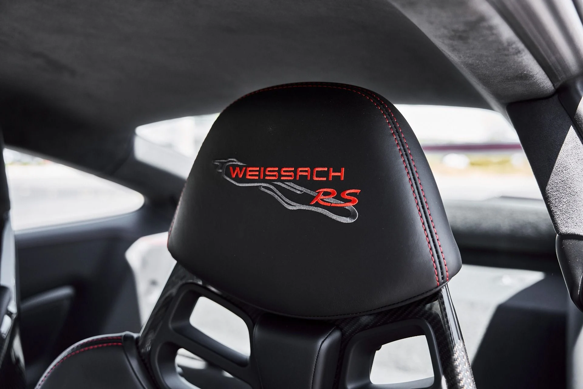 mph050_3452308237_Used_2018_Porsche_911_GT_2_RS_1778880974_d1cd569e08