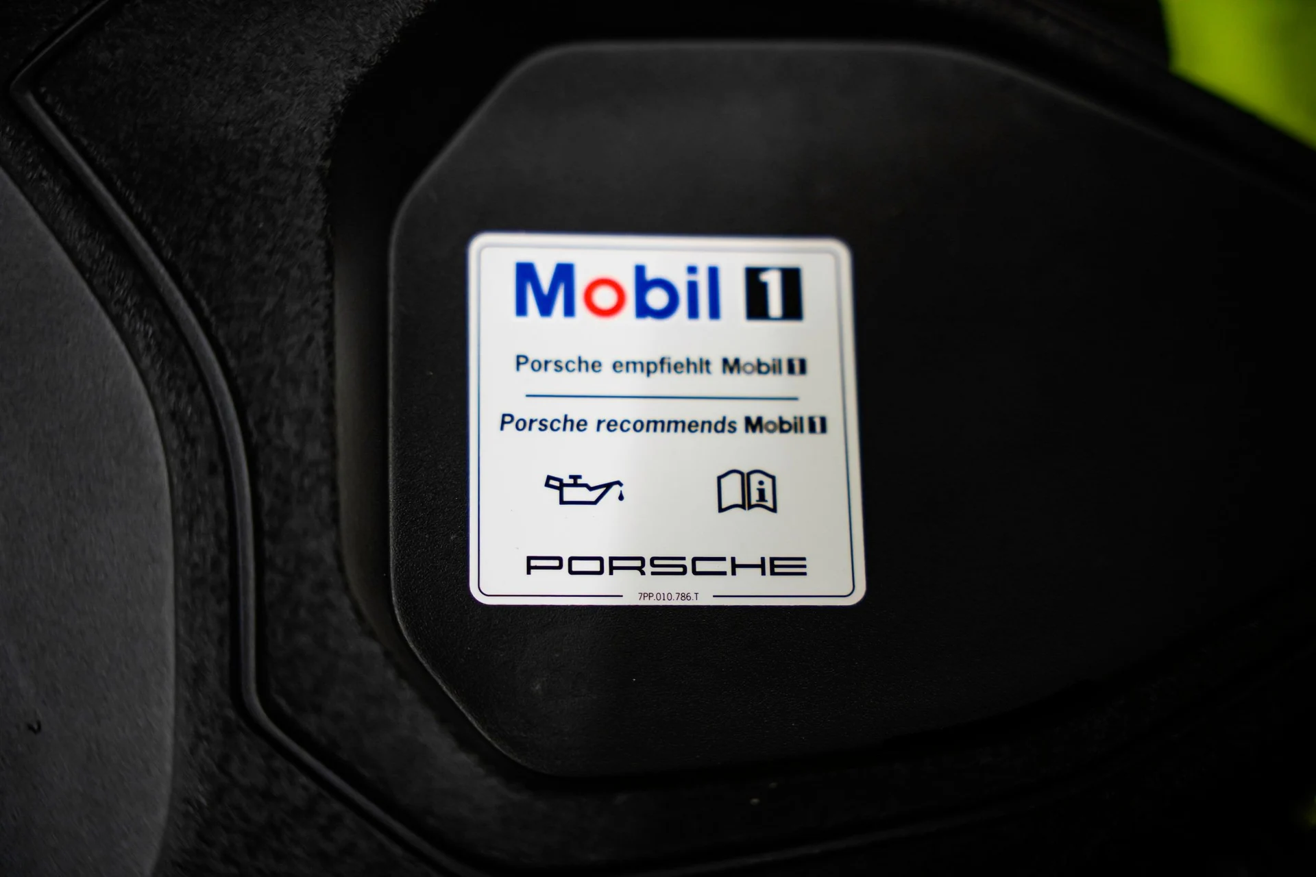 mph050_3514383230_08063ed67030098a23aa88c0a06fca22x_cb8593ba01