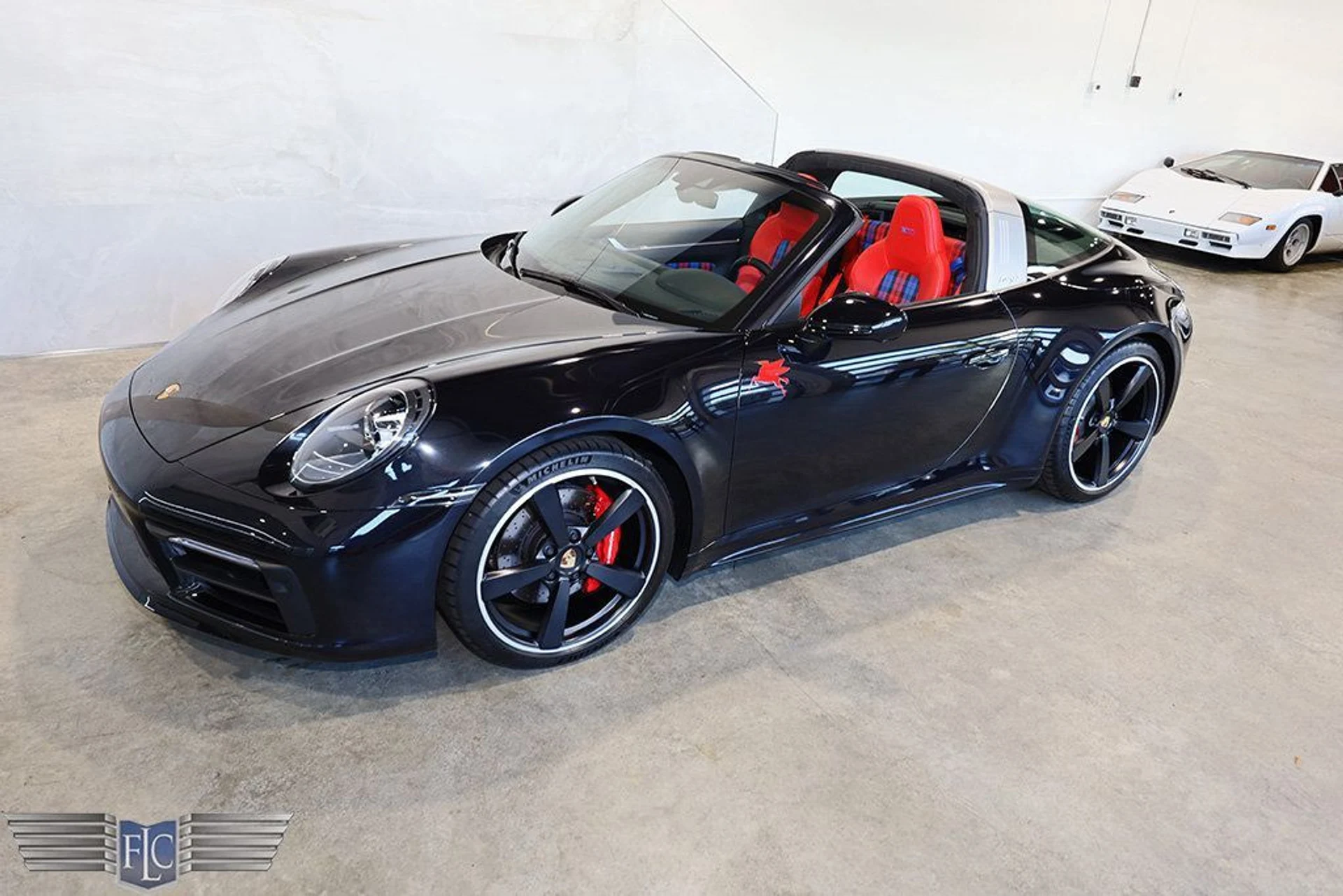 mph050_3529004064_used_2024_porsche_911_targa4s_9689_22903076_51_1024_925d7973f6